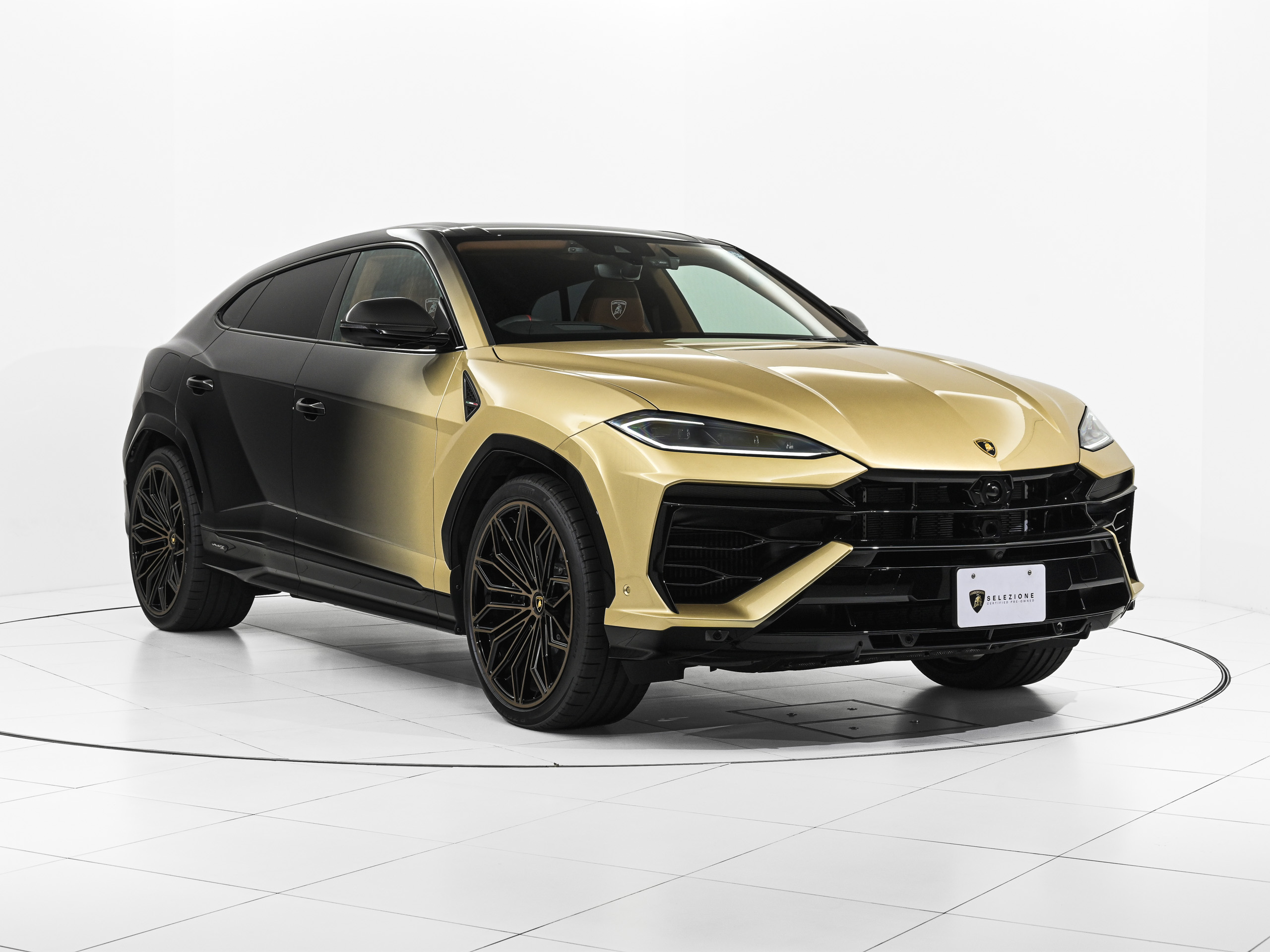 Lamborghini Urus SE - image 3