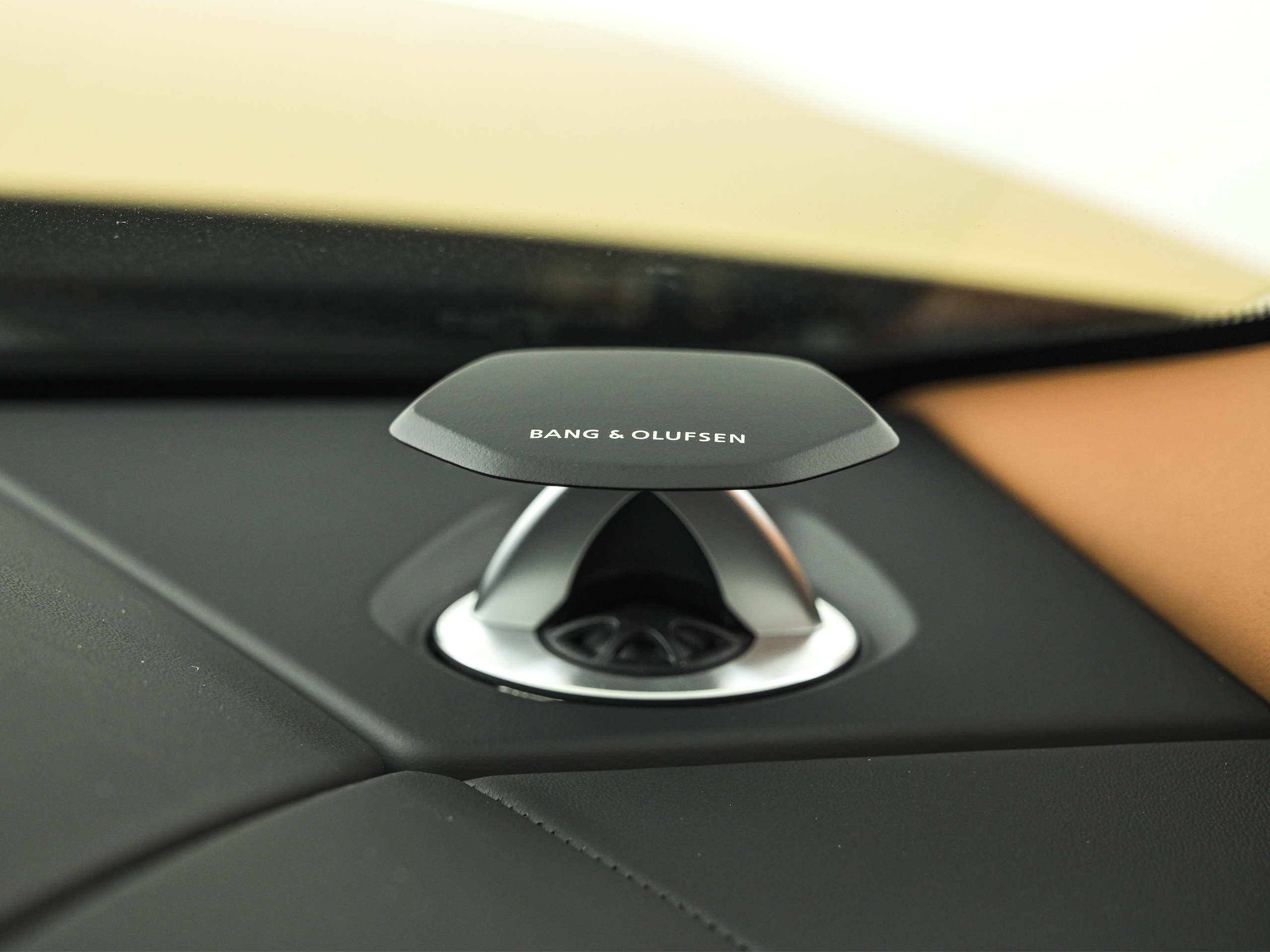 Lamborghini Urus SE - image 12