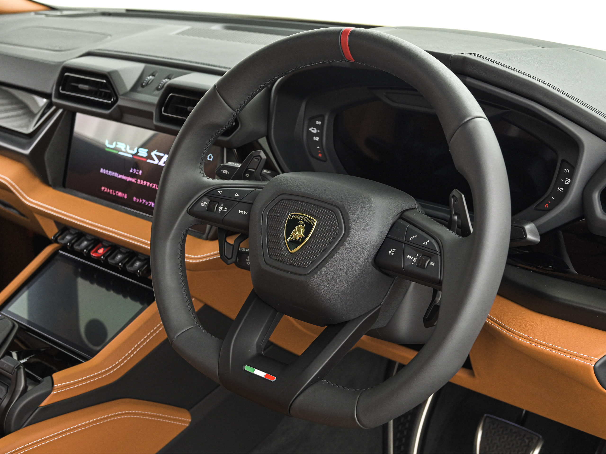 Lamborghini Urus SE - image 20