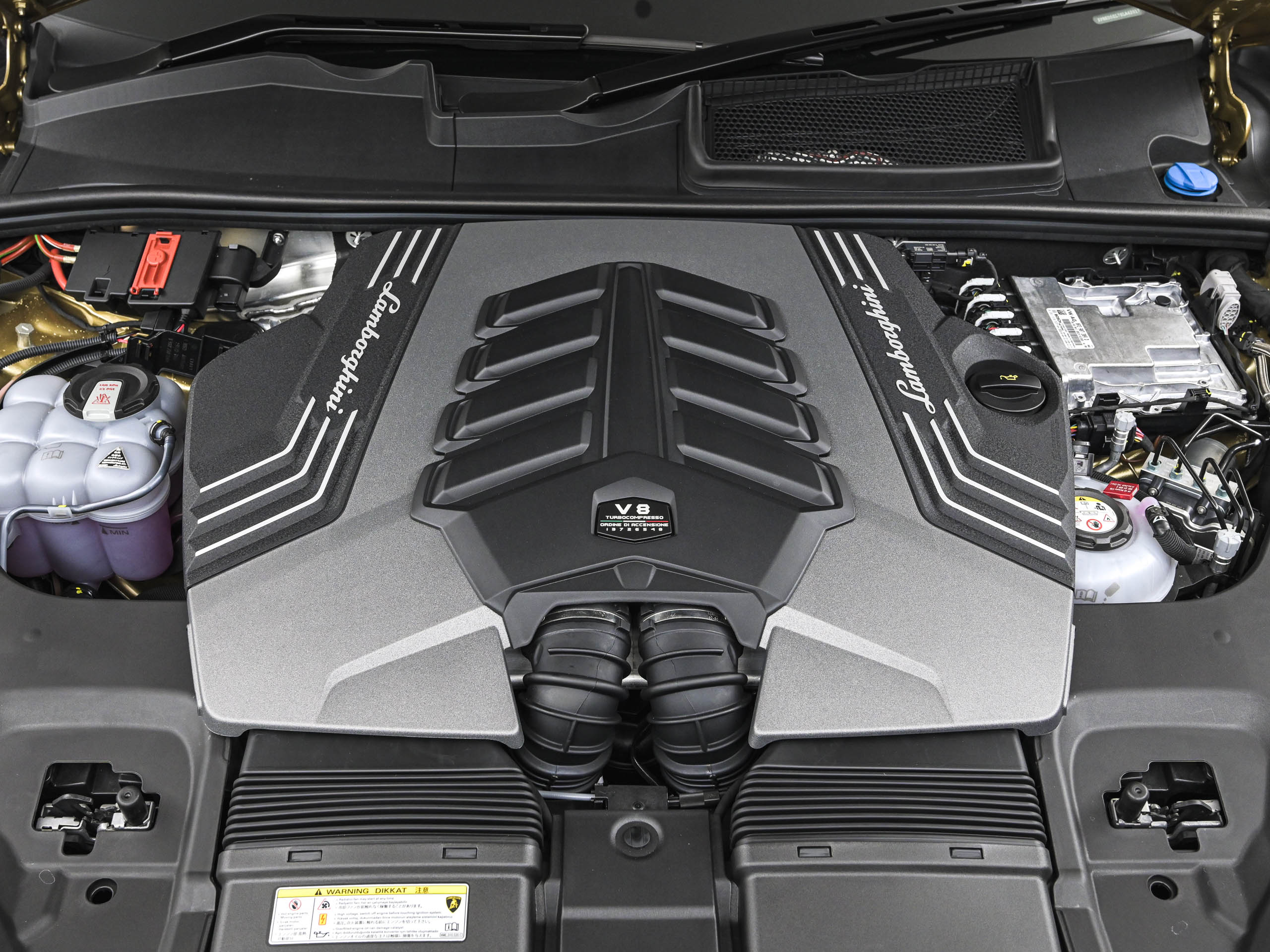 Lamborghini Urus SE - image 31