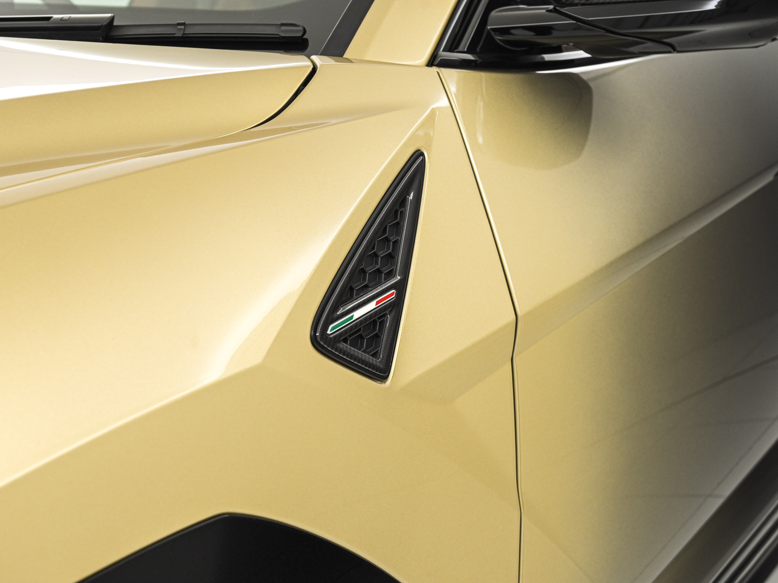 Lamborghini Urus SE - image 35