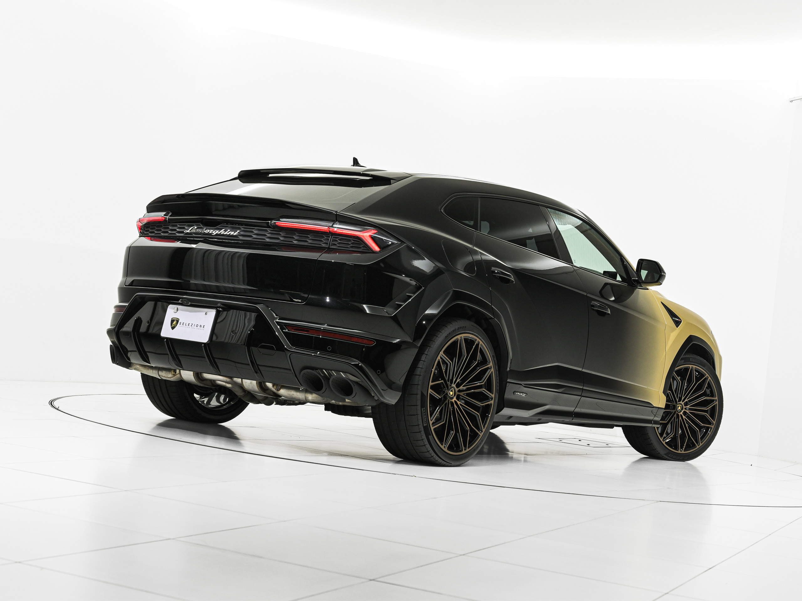 Lamborghini Urus SE - image 43