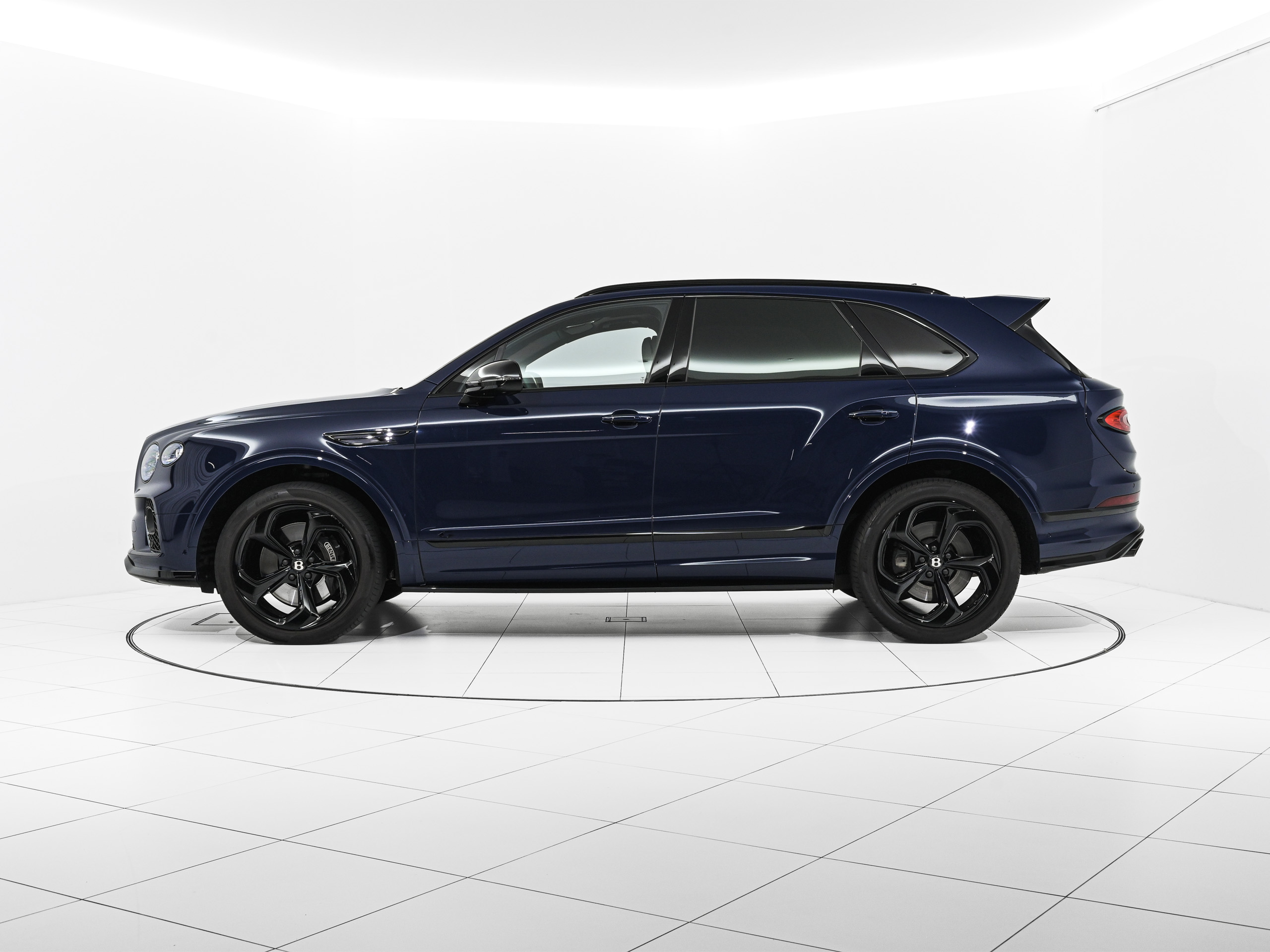 宾利 Bentayga S - 图片 4