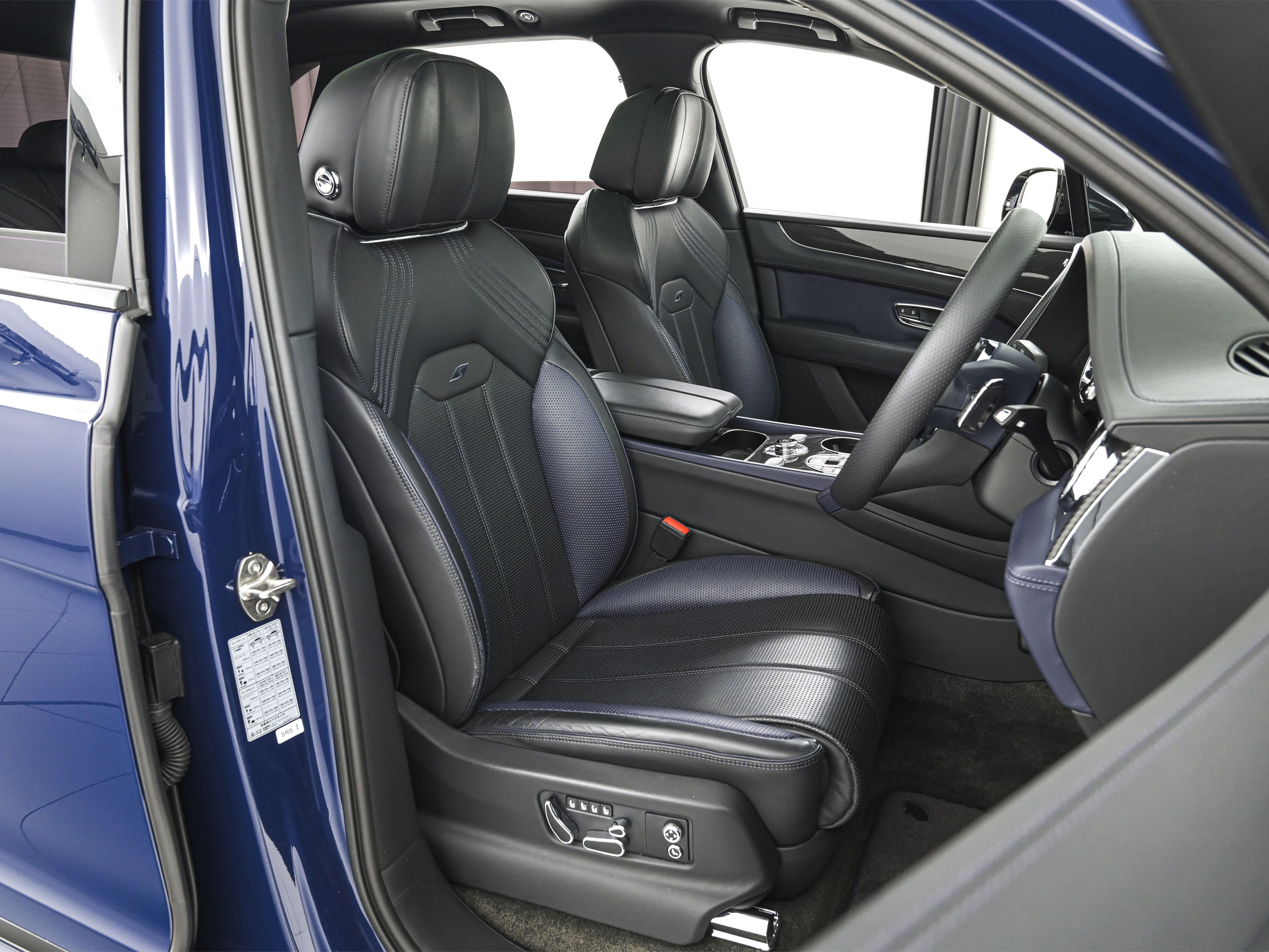 宾利 Bentayga S - 图片 9