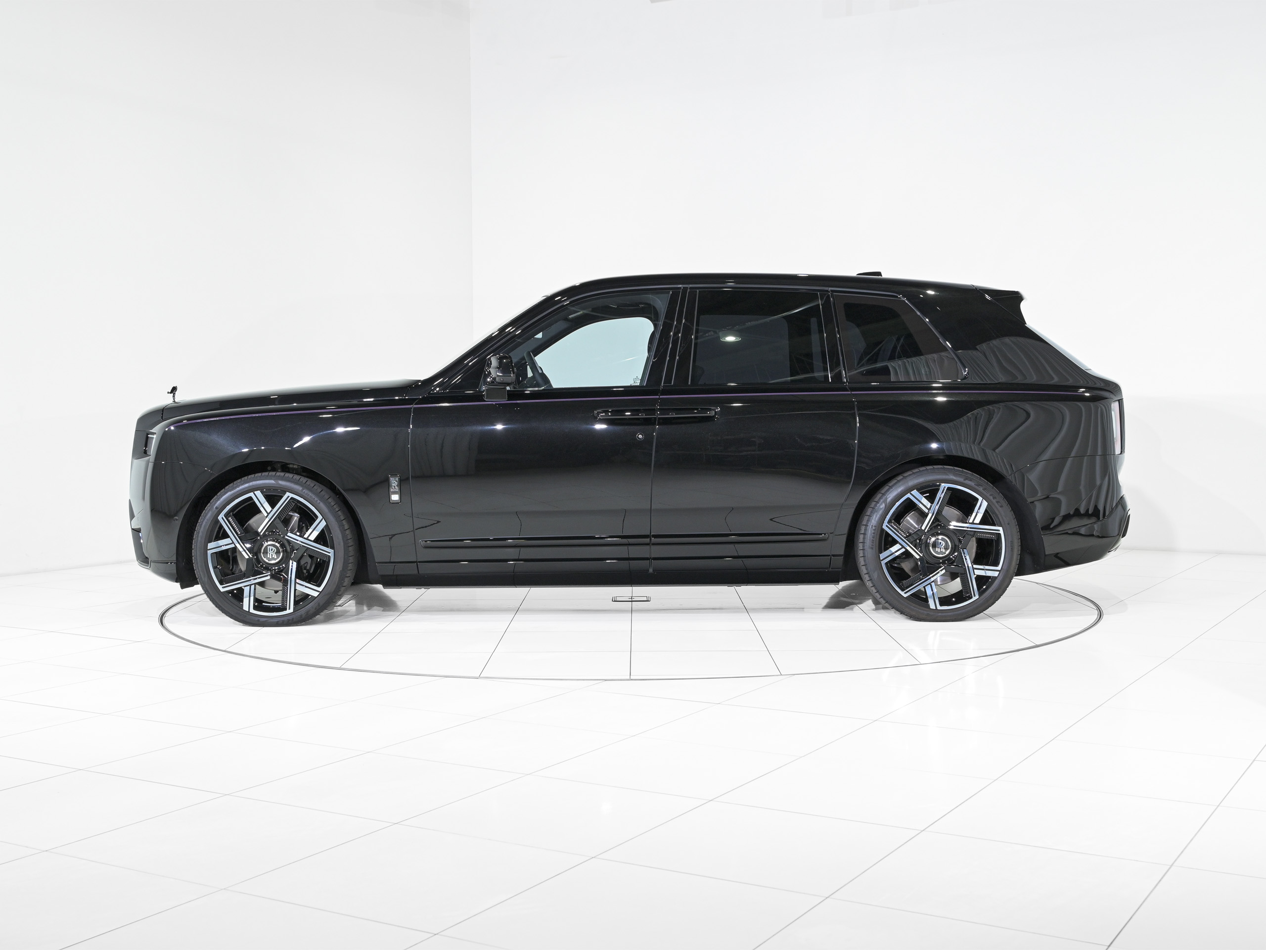 Rolls-Royce BLACK BADGE CULLINAN Series2 - image 5