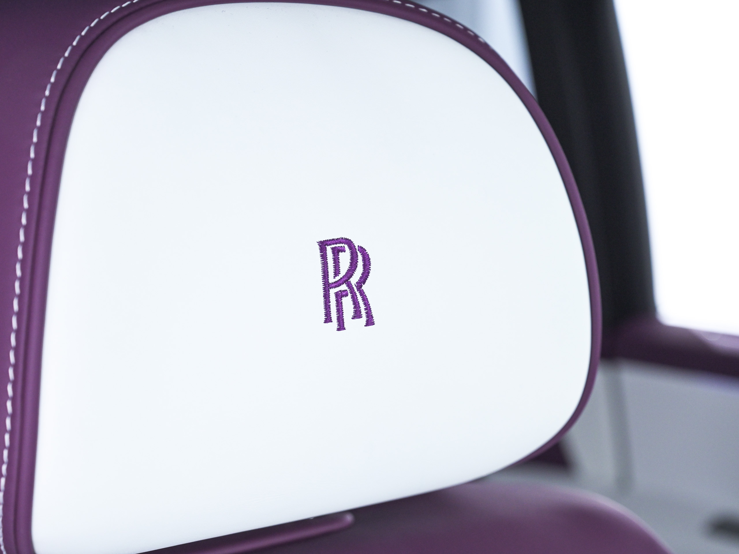 Rolls-Royce BLACK BADGE CULLINAN Series2 - image 20