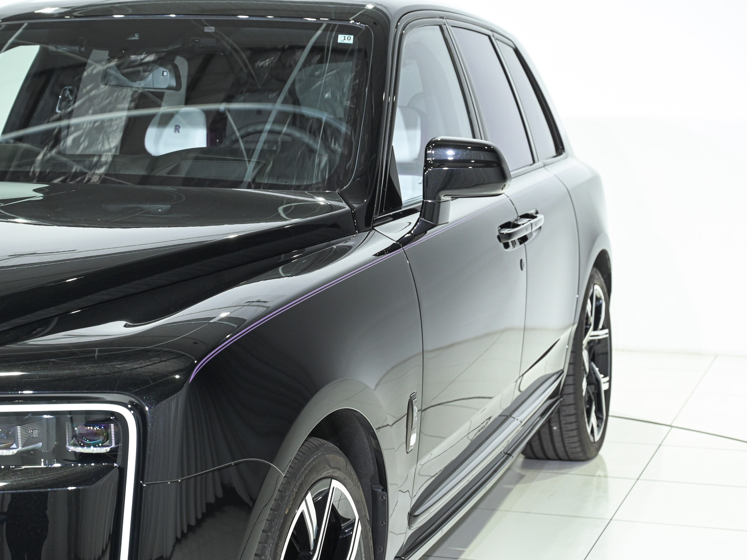 Rolls-Royce BLACK BADGE CULLINAN Series2 - image 57