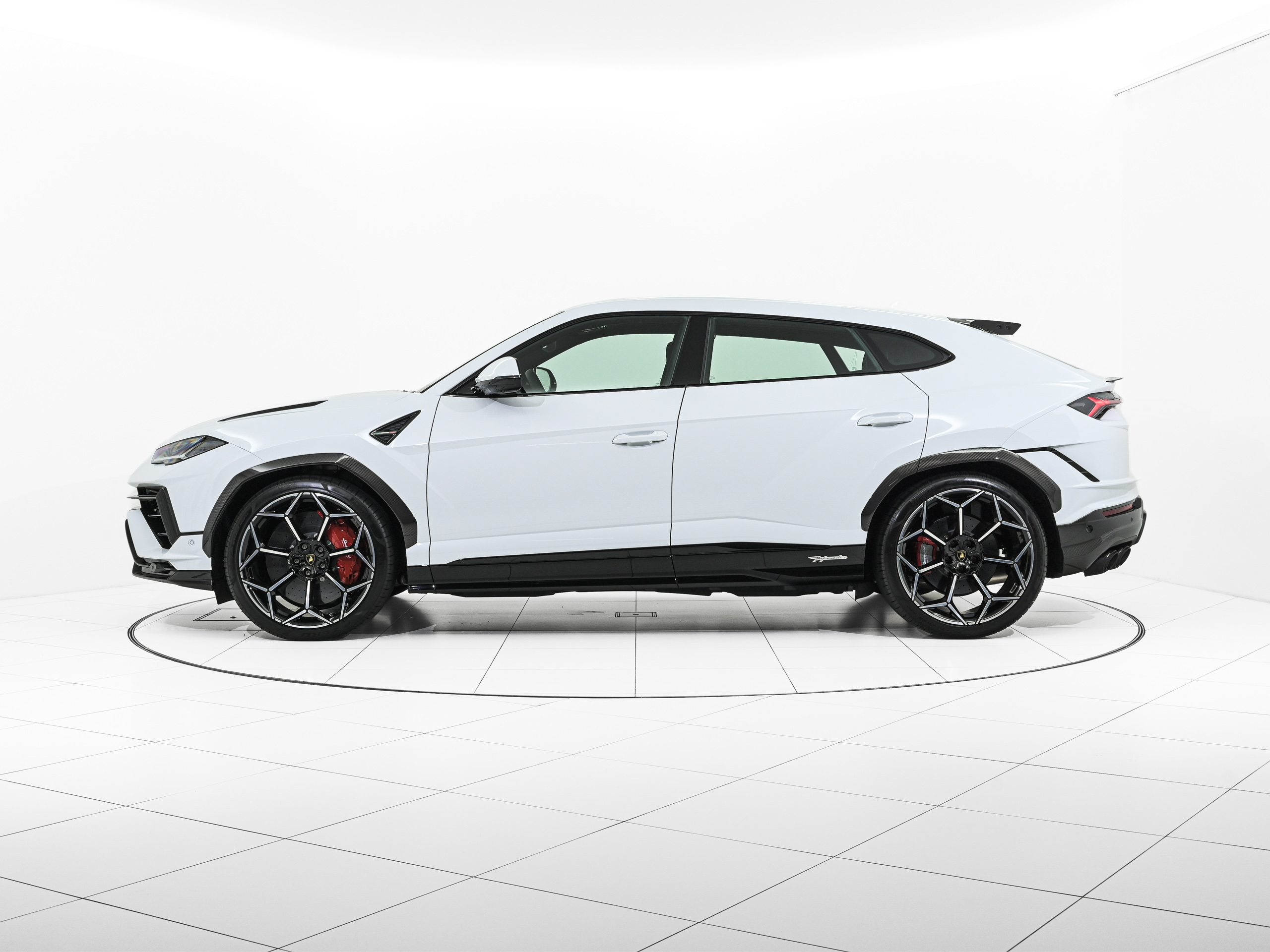Lamborghini Urus Performante - image 5