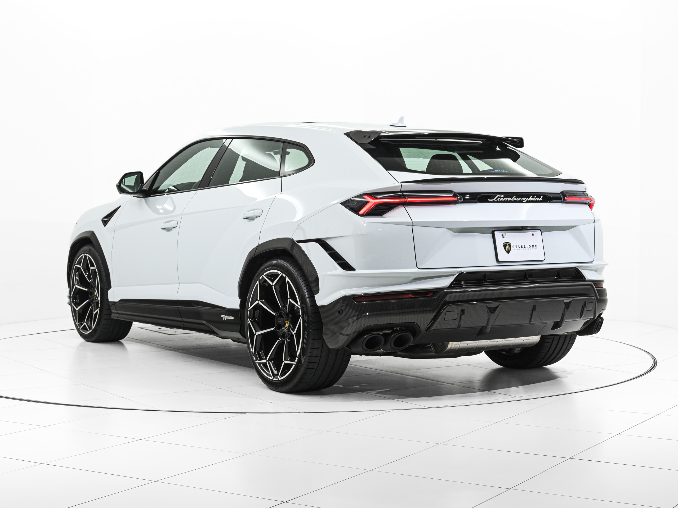Lamborghini Urus Performante - image 6