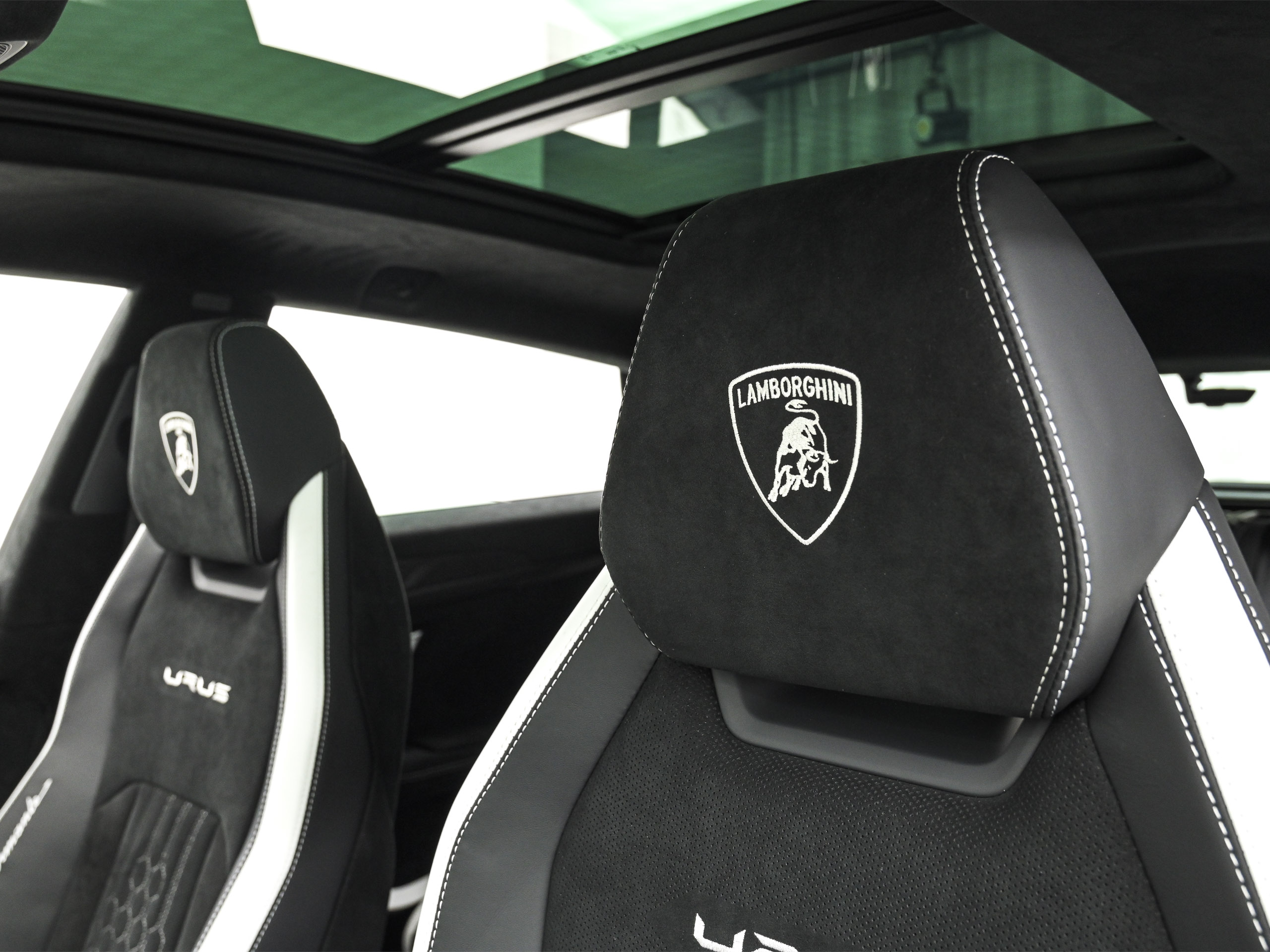 Lamborghini Urus Performante - image 15