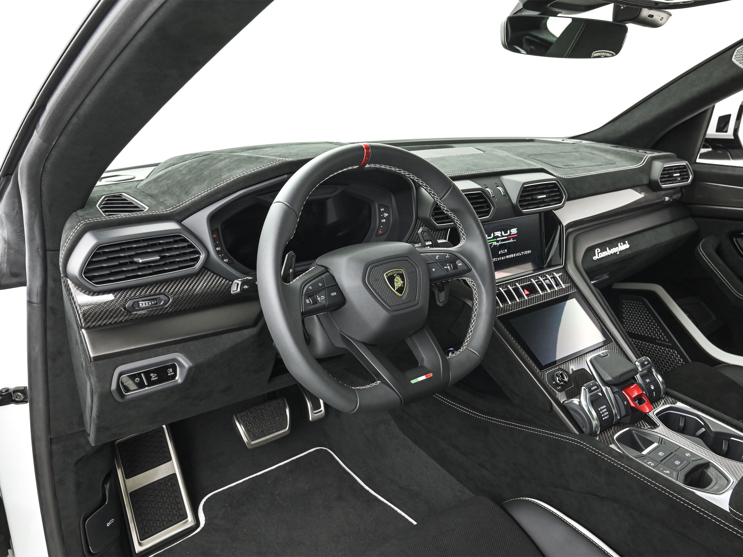 Lamborghini Urus Performante - image 21