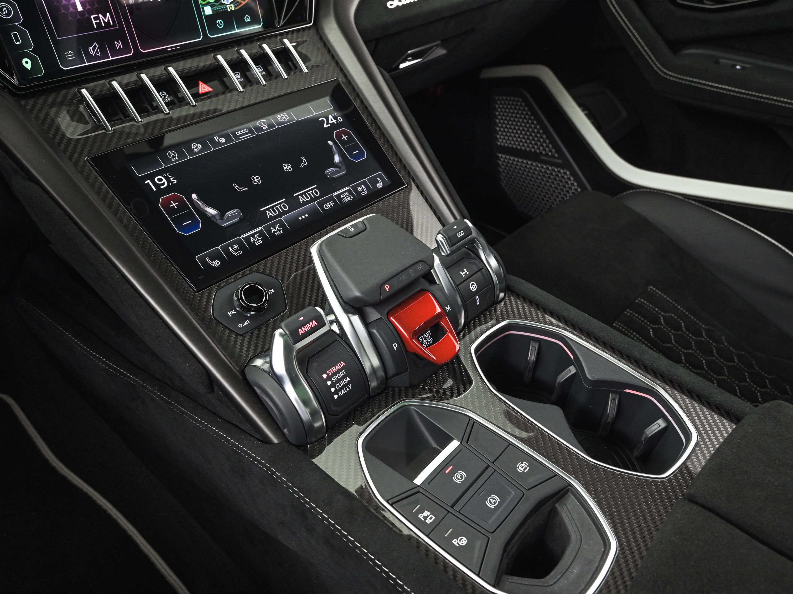 Lamborghini Urus Performante - image 24