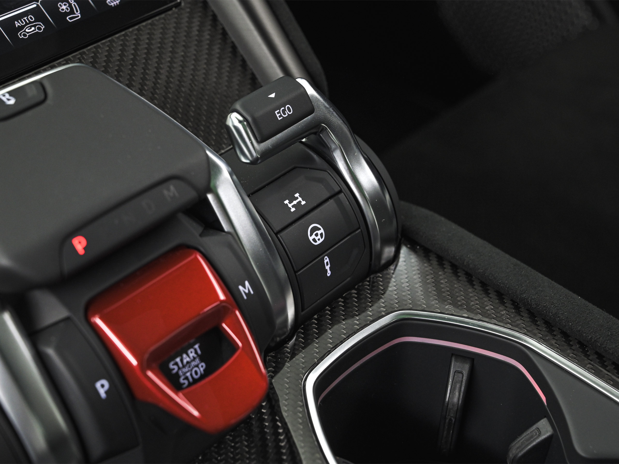 Lamborghini Urus Performante - image 26