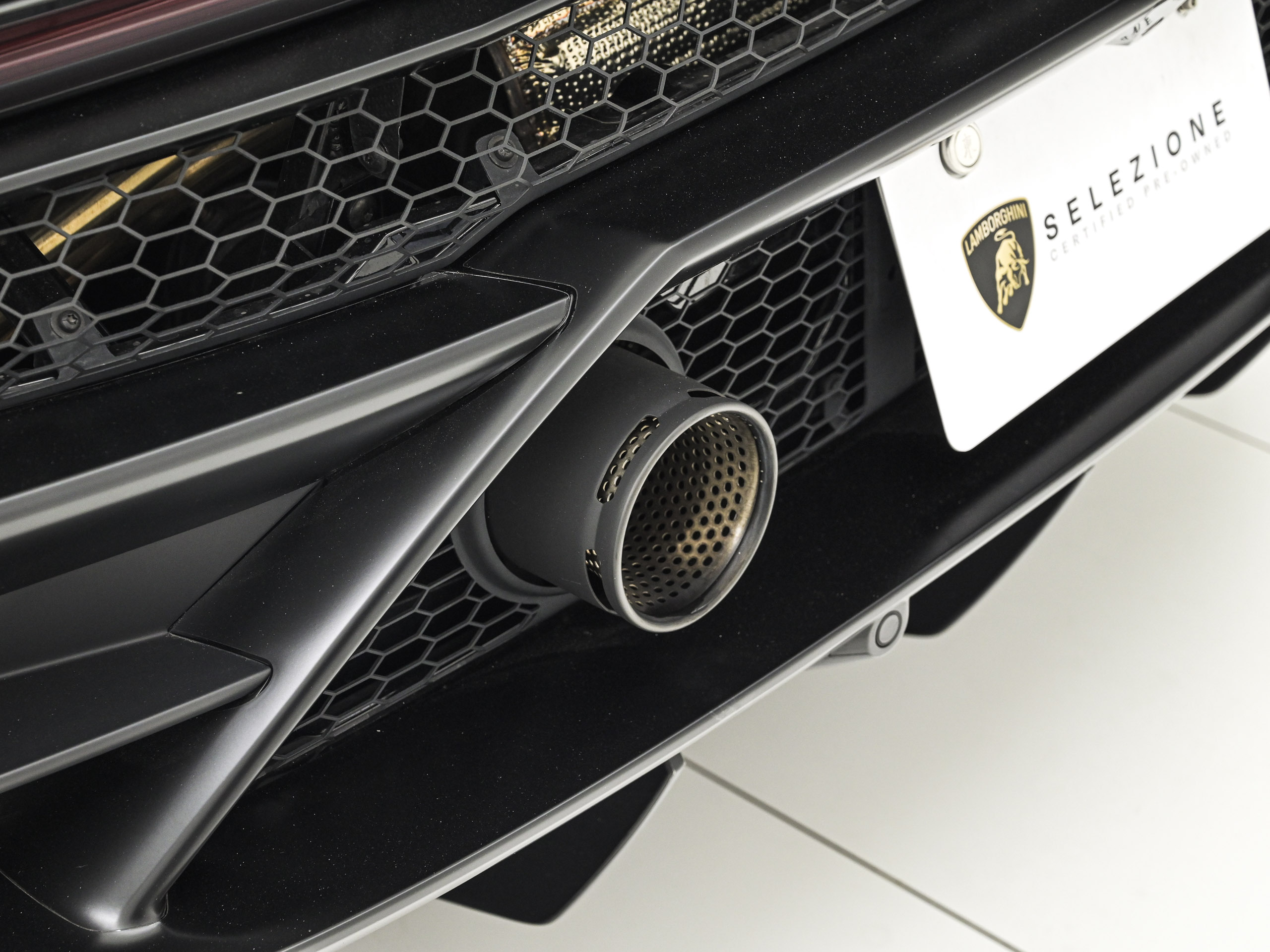 Lamborghini Huracan EVO Coupe - image 30