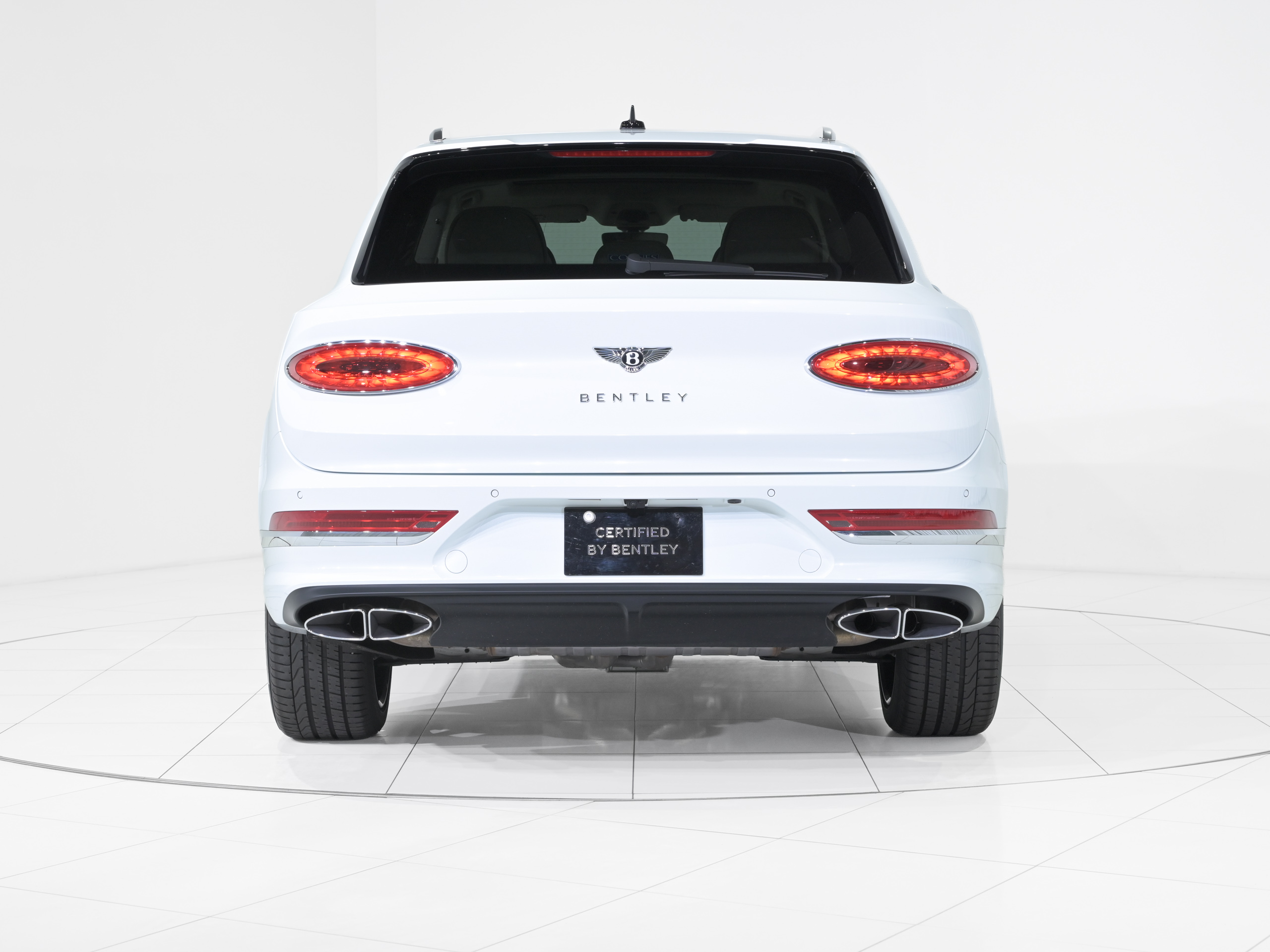 Bentley Bentayga Azure - image 6