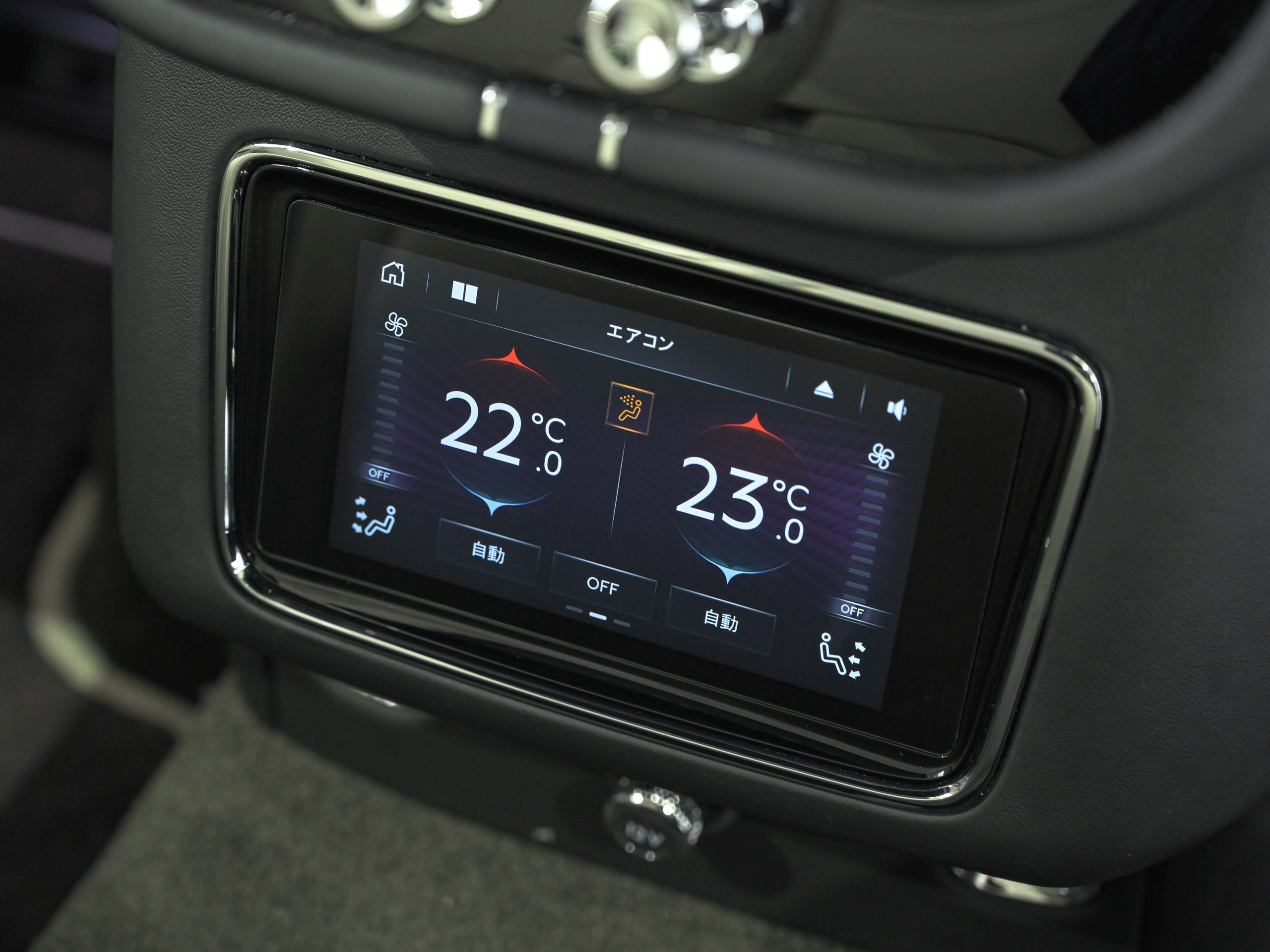 Bentley Bentayga Azure - image 43