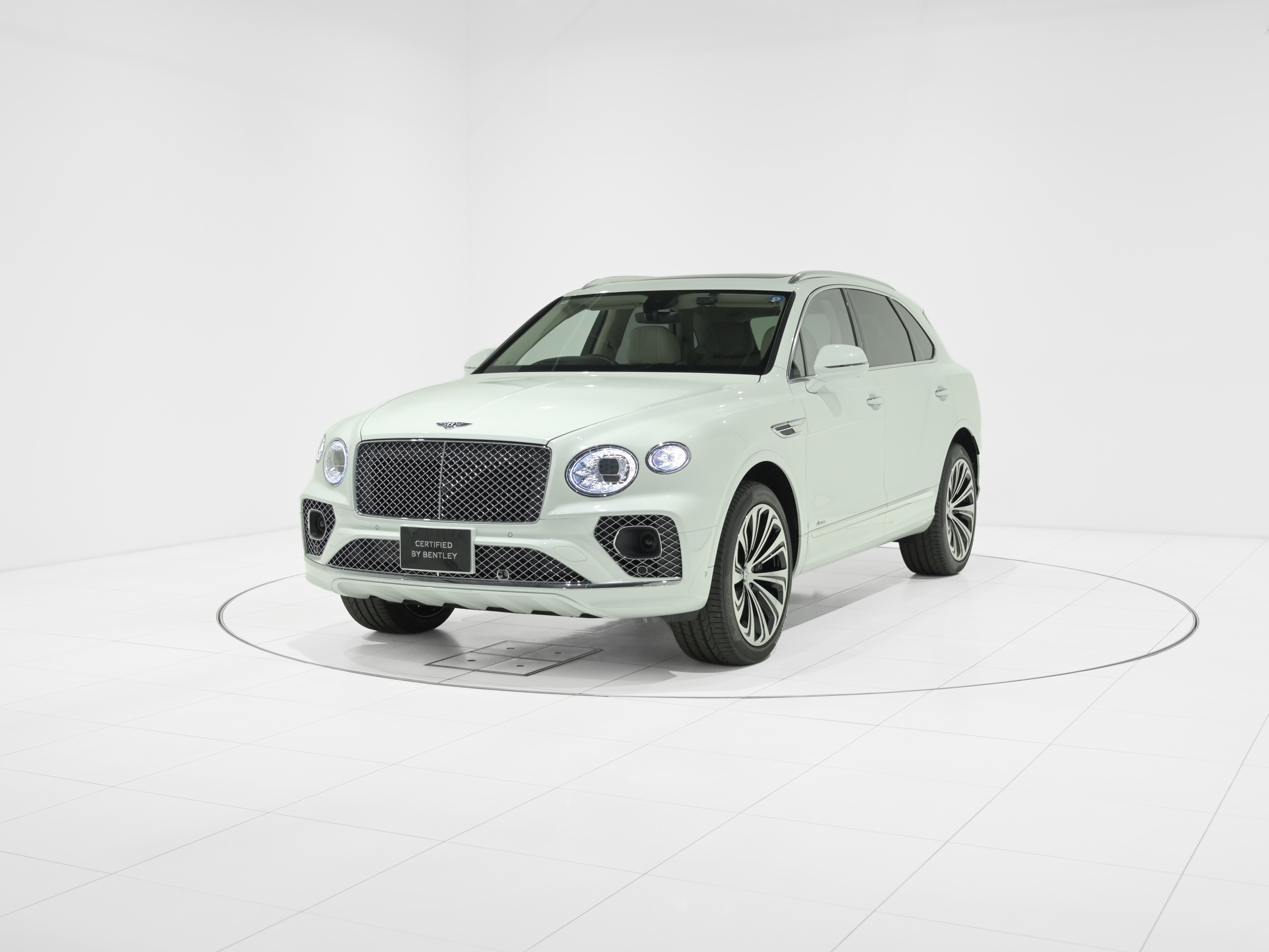Bentley Bentayga Azure - image 56