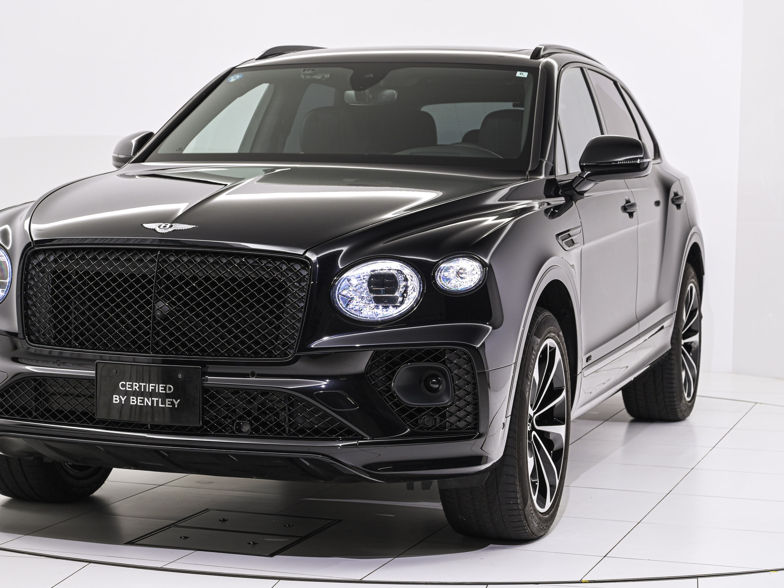 宾利 Bentayga V8 - 图片 24