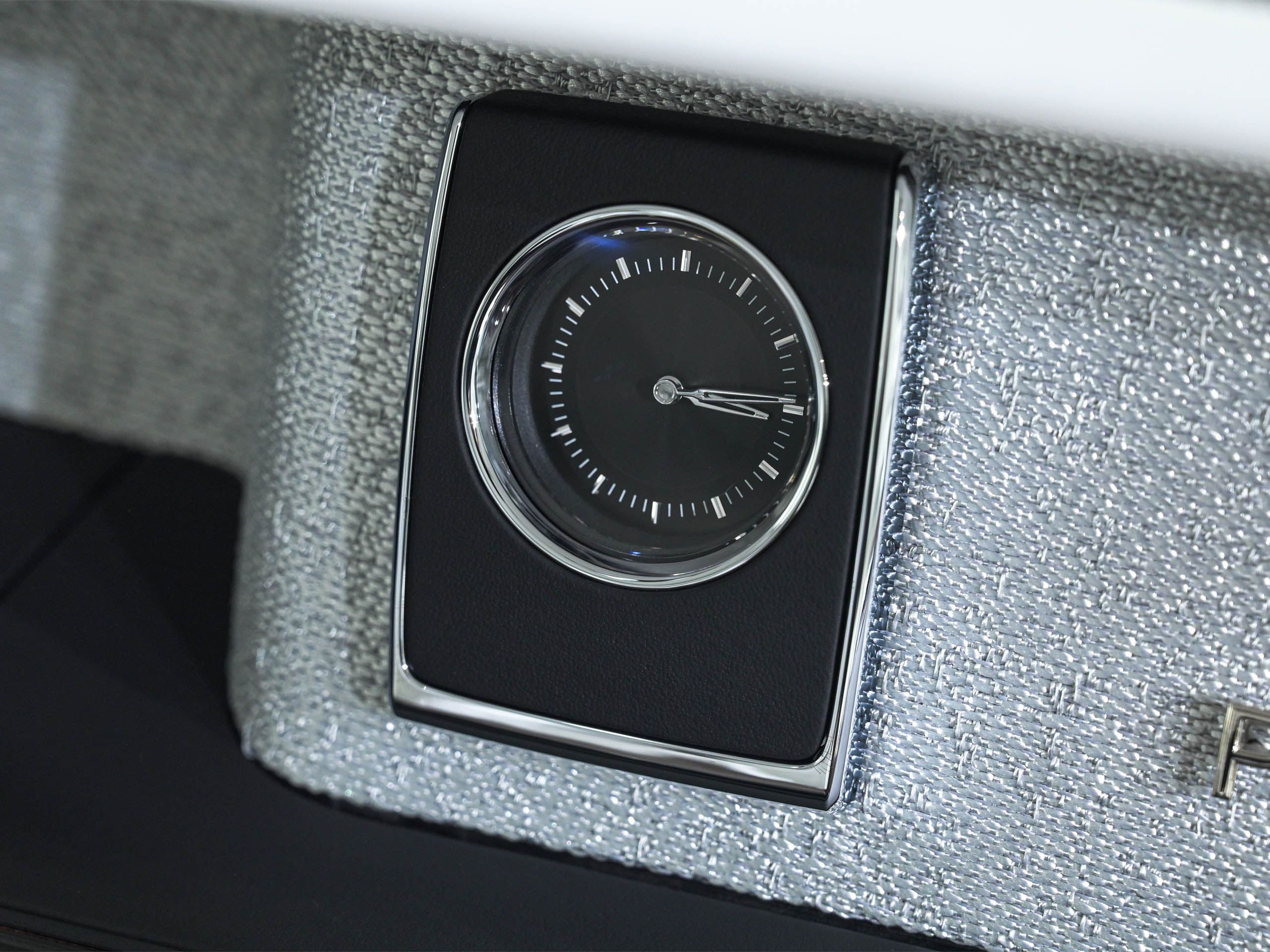 Rolls-Royce Phantom VIII - image 35