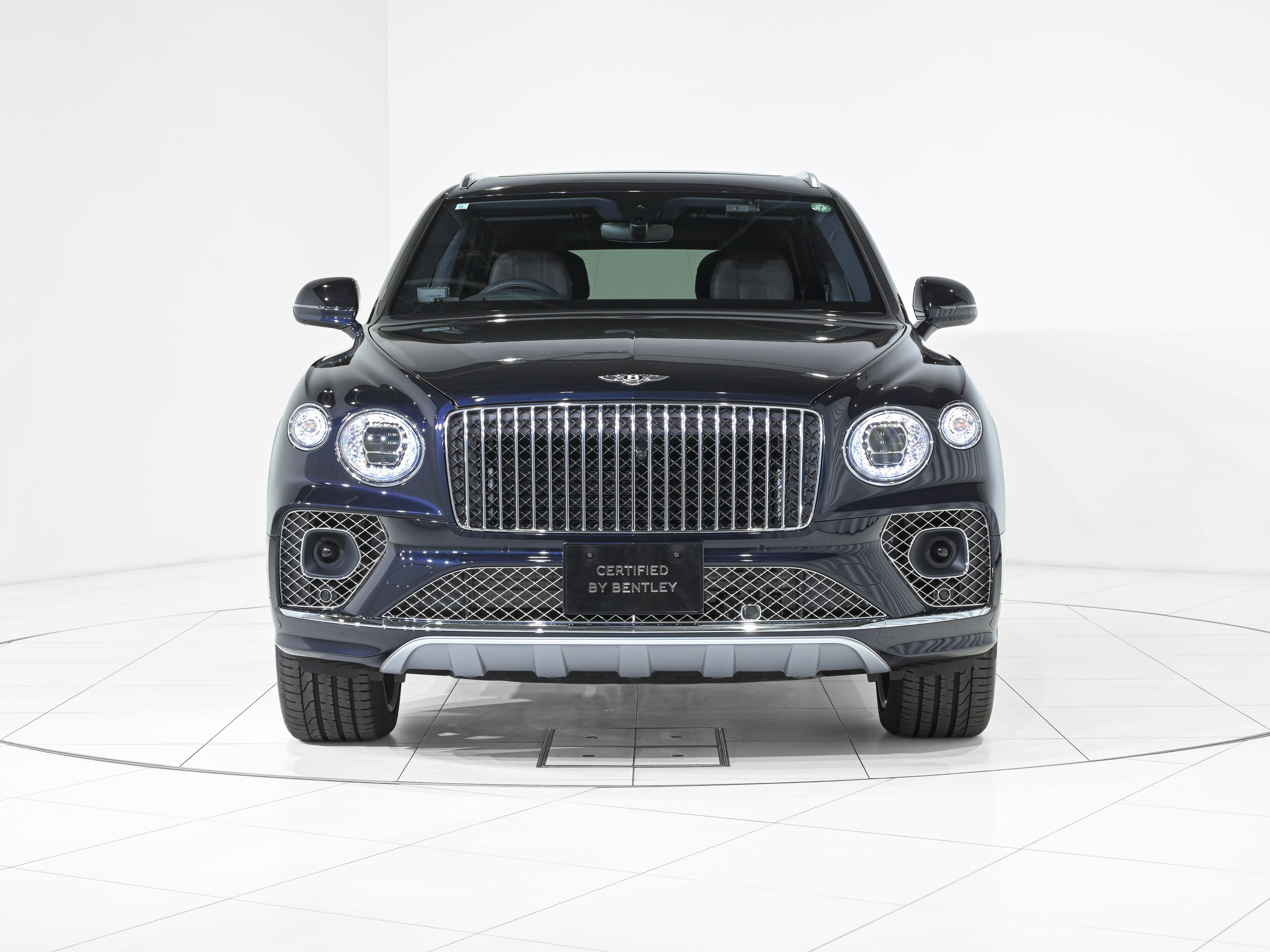 Bentley Bentayga EWB AZURE - image 2