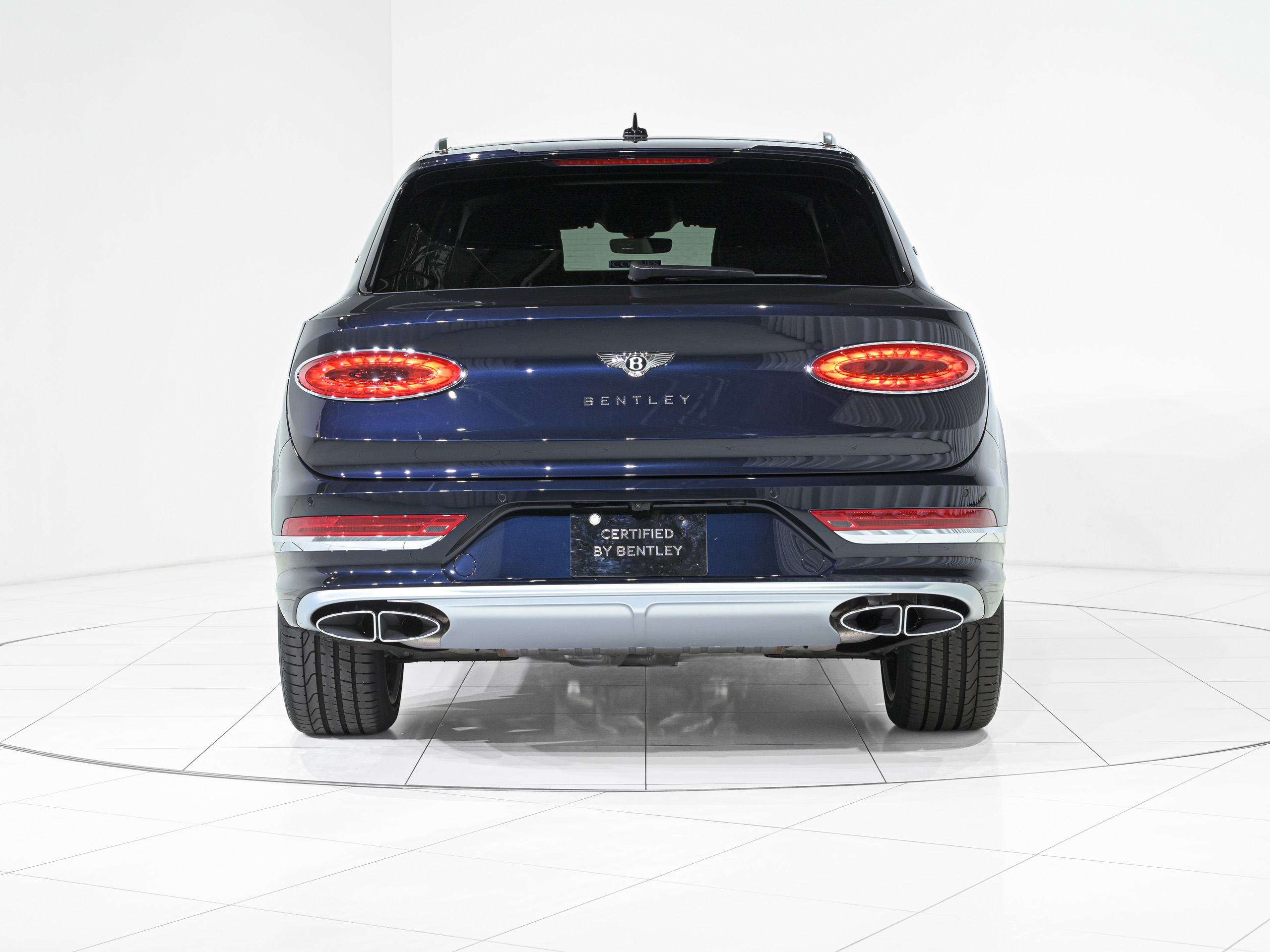 Bentley Bentayga EWB AZURE - image 3