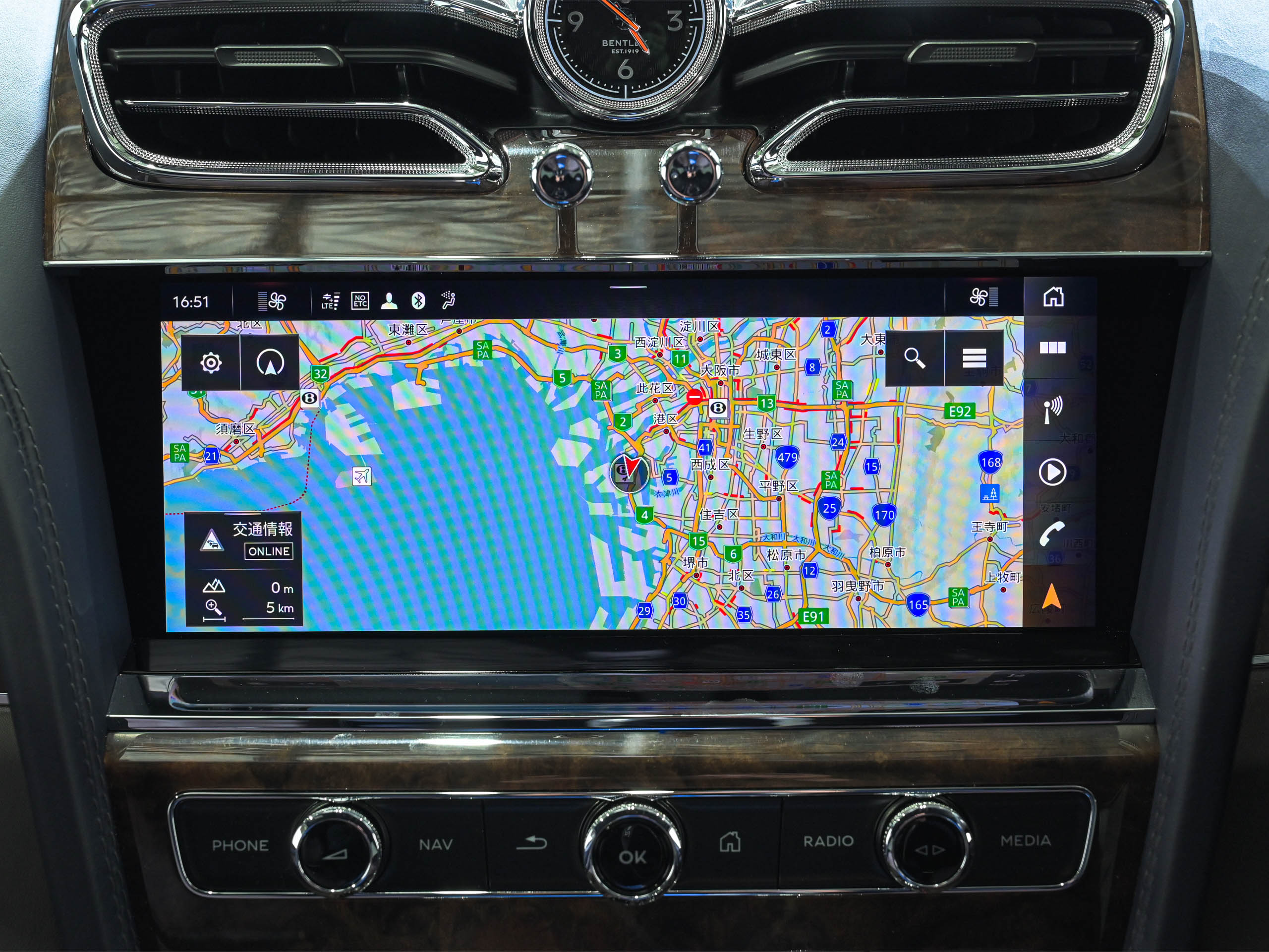 Bentley Bentayga EWB AZURE - image 24