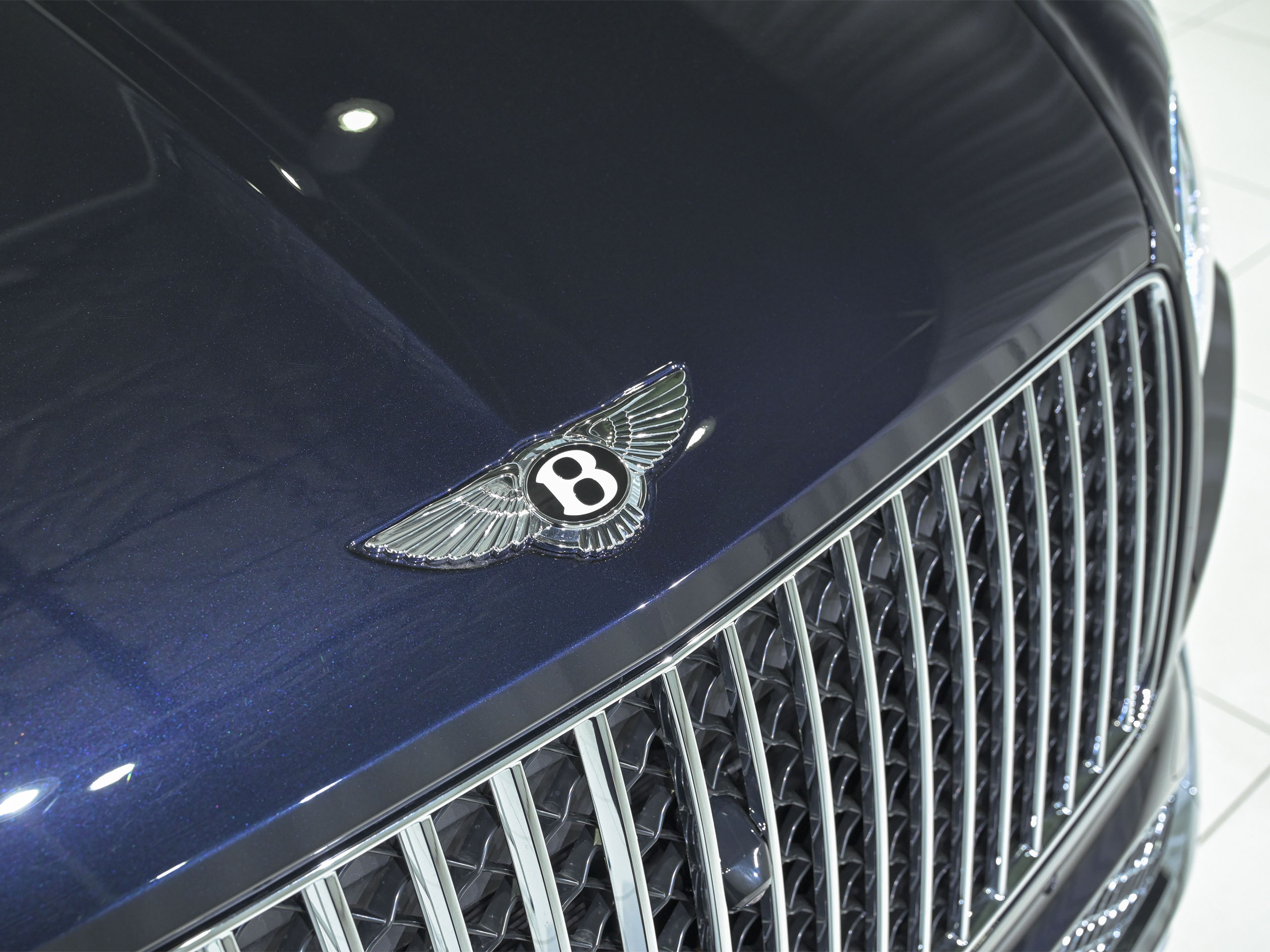 Bentley Bentayga EWB AZURE - image 48