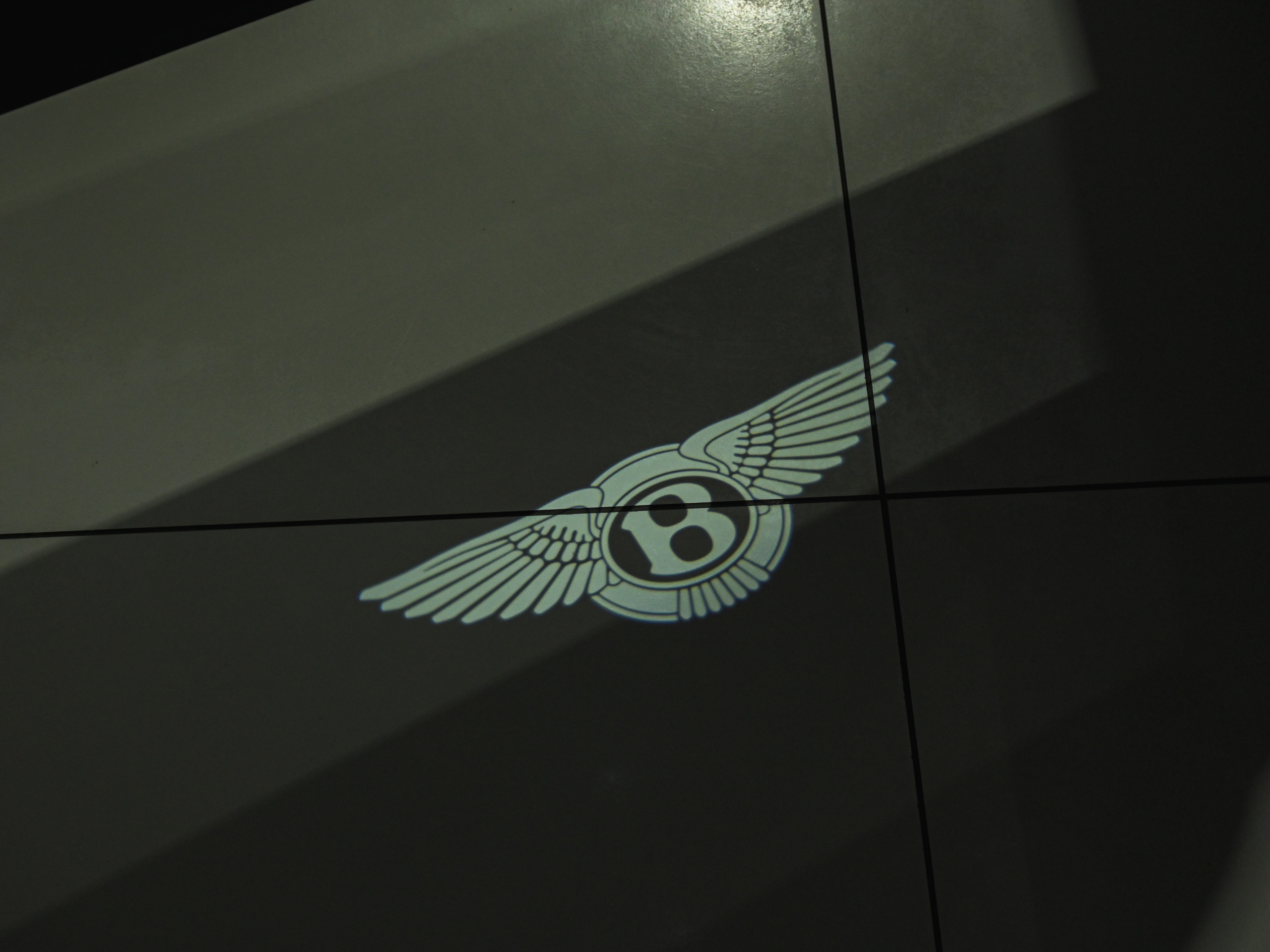 Bentley Bentayga EWB AZURE - image 54