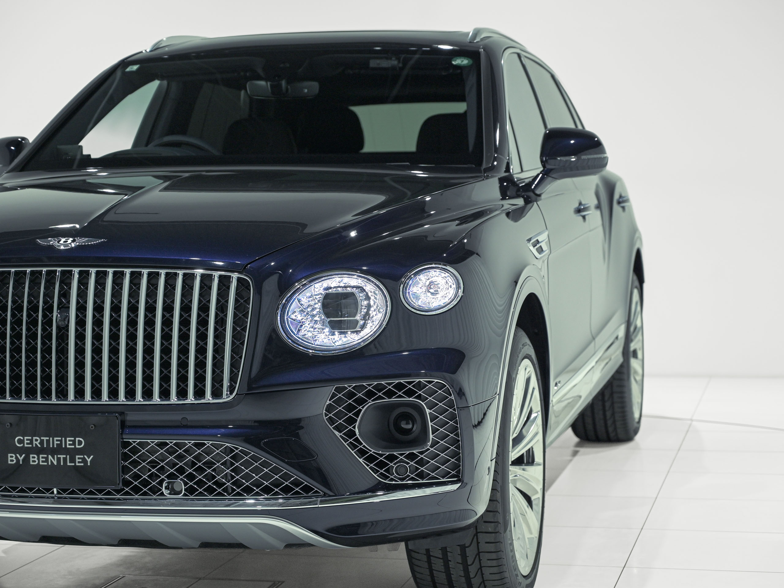 Bentley Bentayga EWB AZURE - image 55