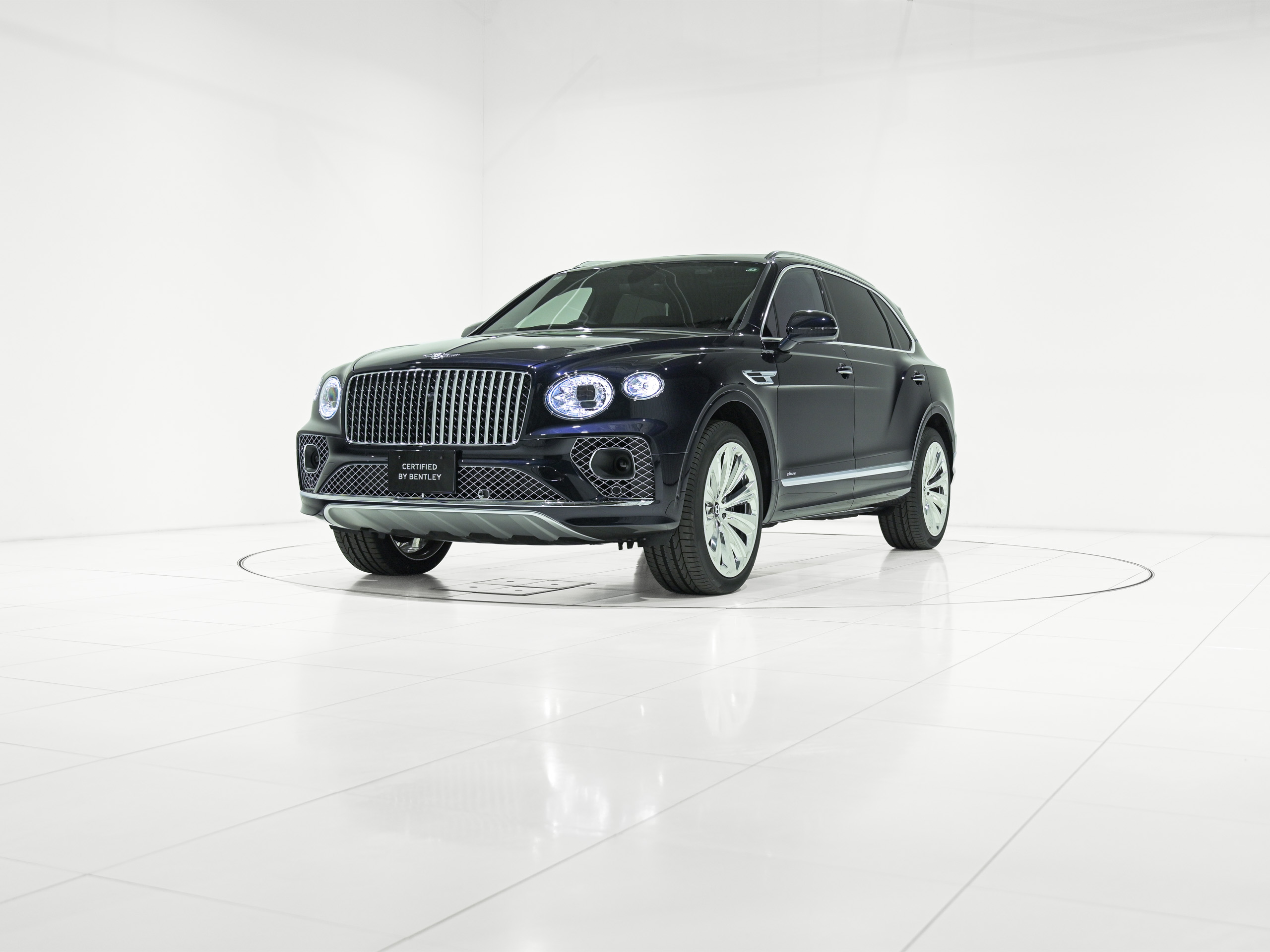 Bentley Bentayga EWB AZURE - image 58