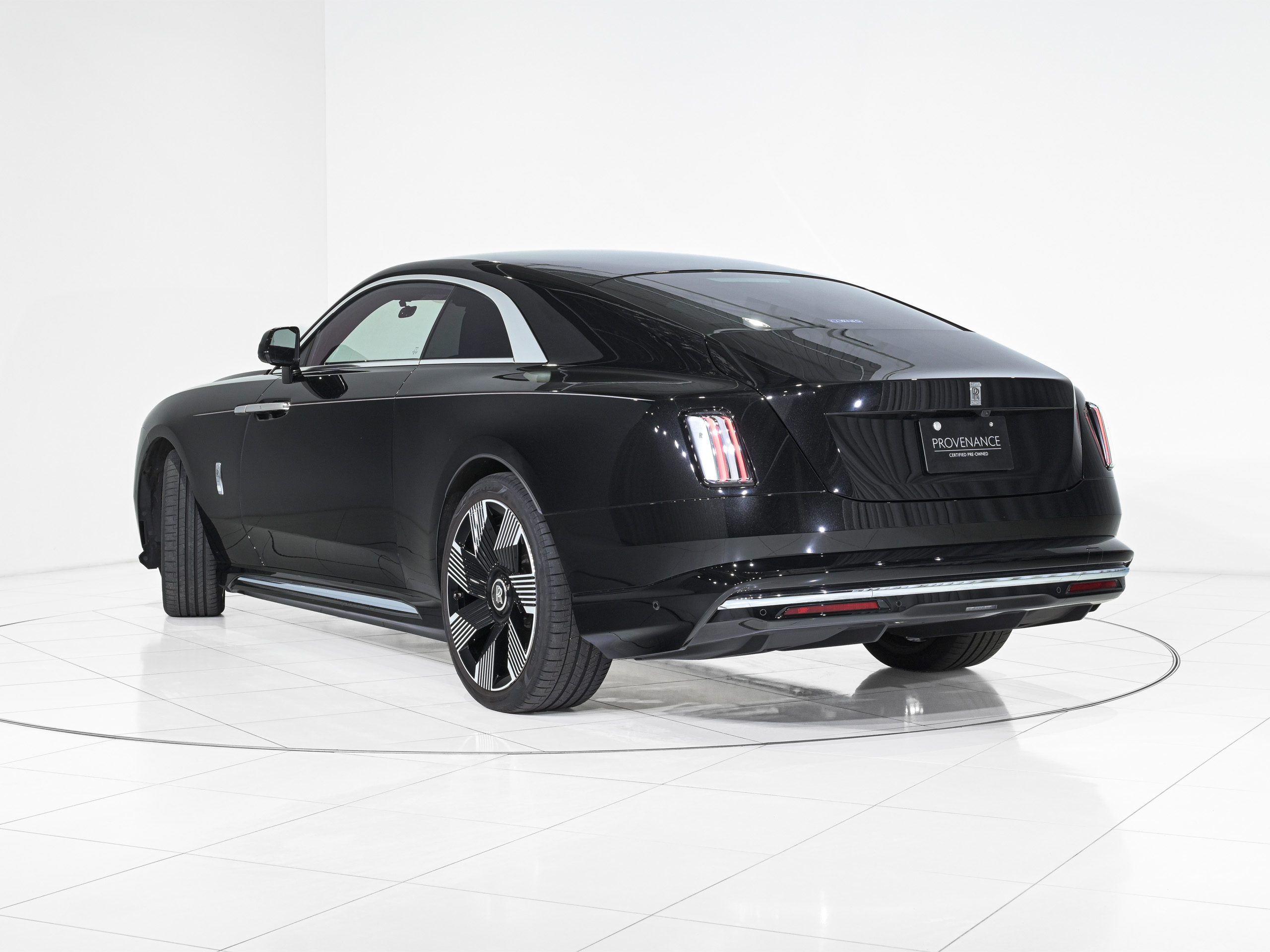 Rolls-Royce Spectre - image 7