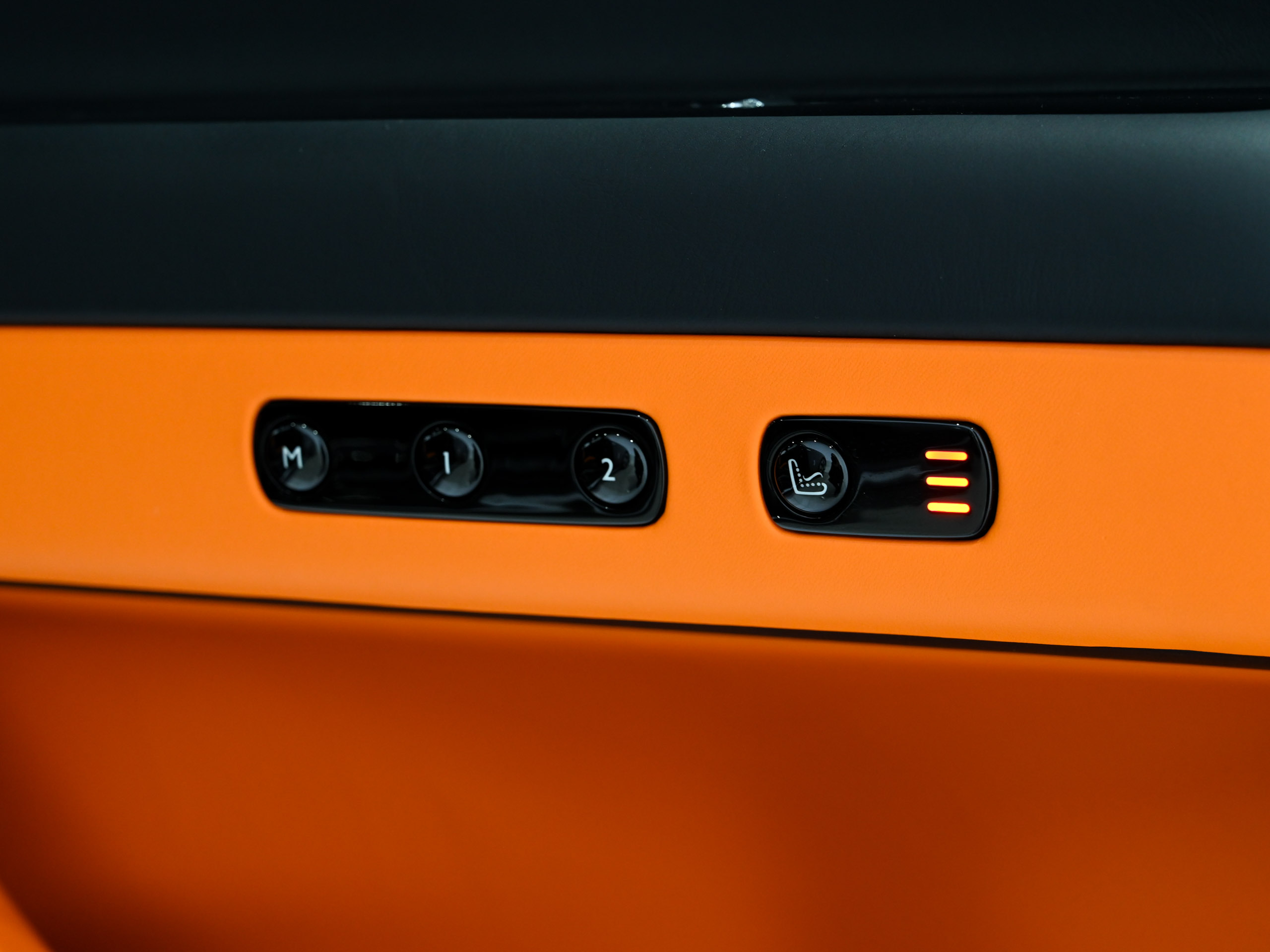 Rolls-Royce Spectre - image 15