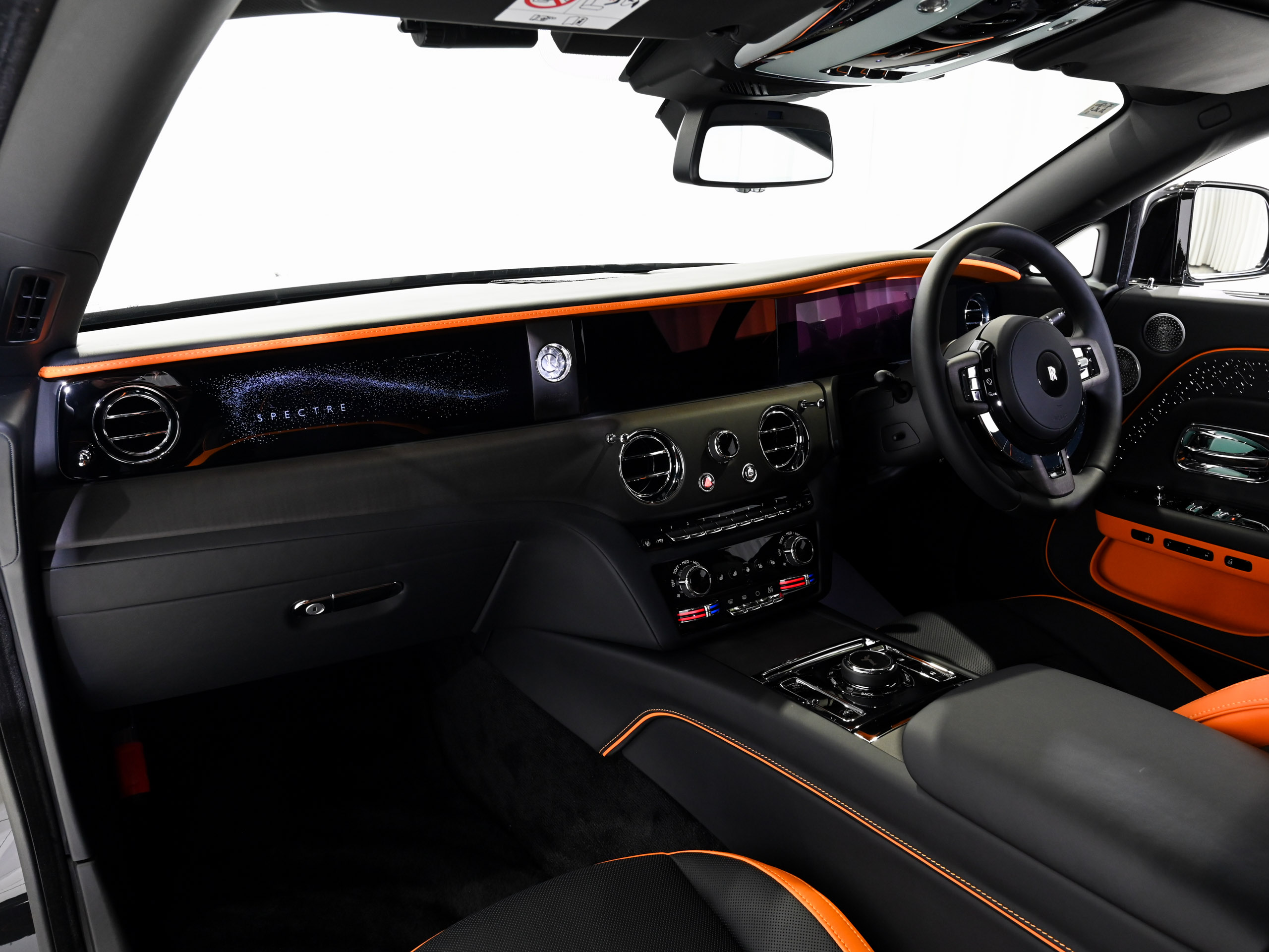 Rolls-Royce Spectre - image 22