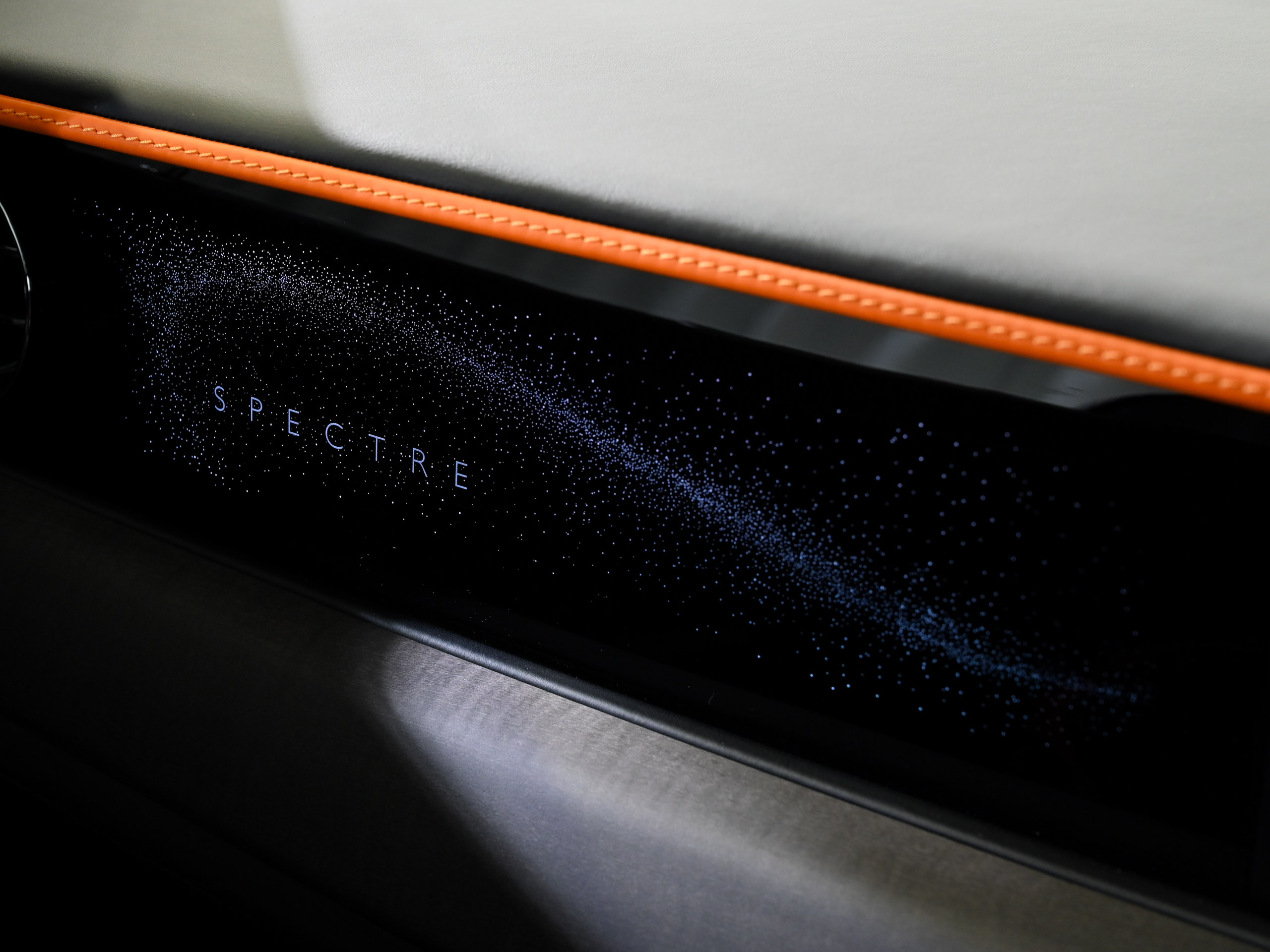 Rolls-Royce Spectre - image 46
