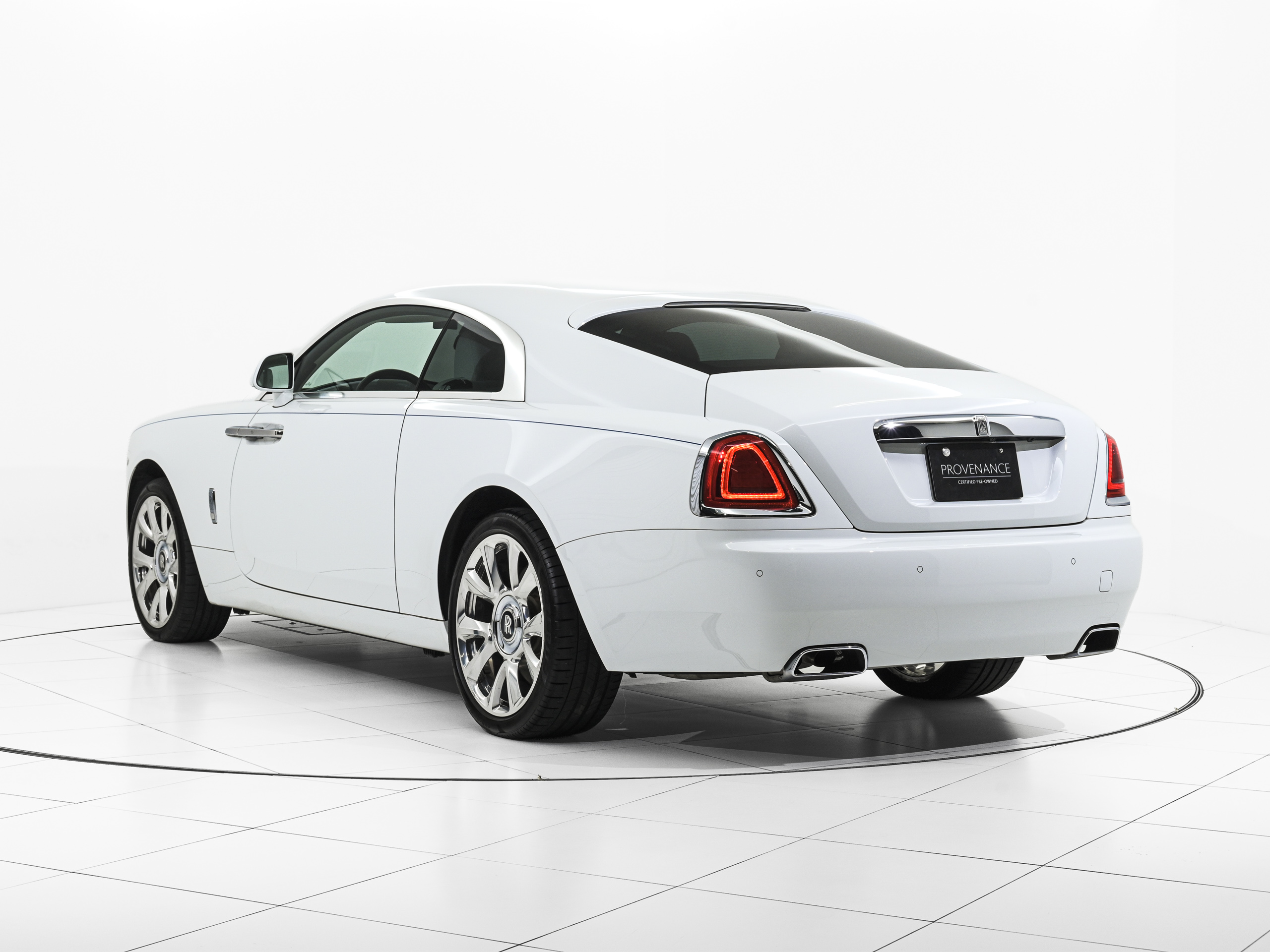 Rolls-Royce Wraith - image 6