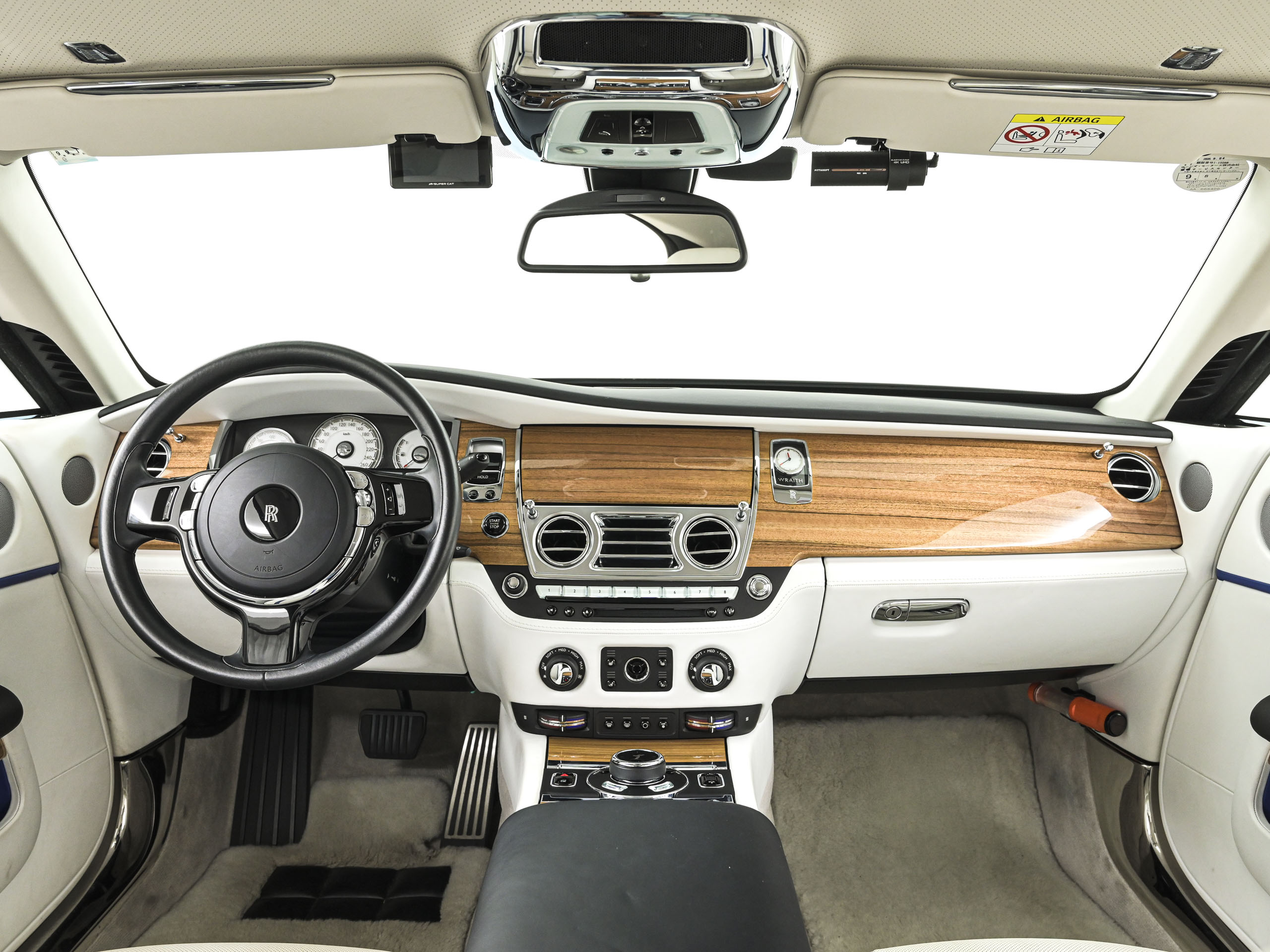 Rolls-Royce Wraith - image 12
