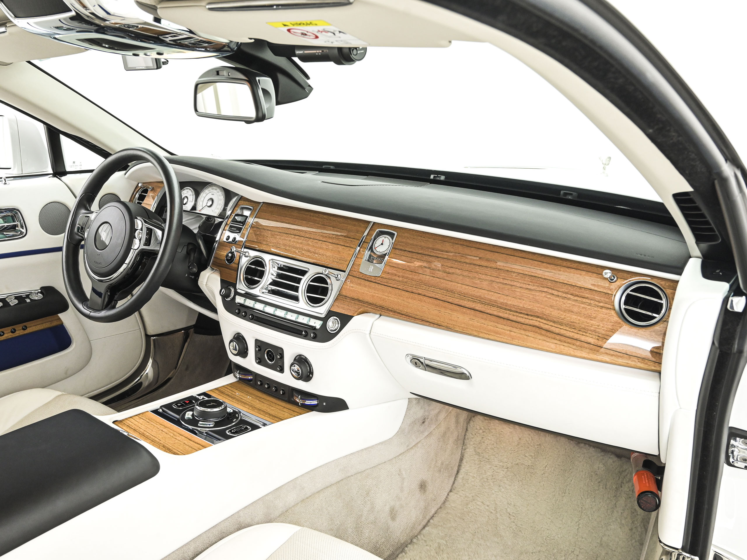 Rolls-Royce Wraith - image 13