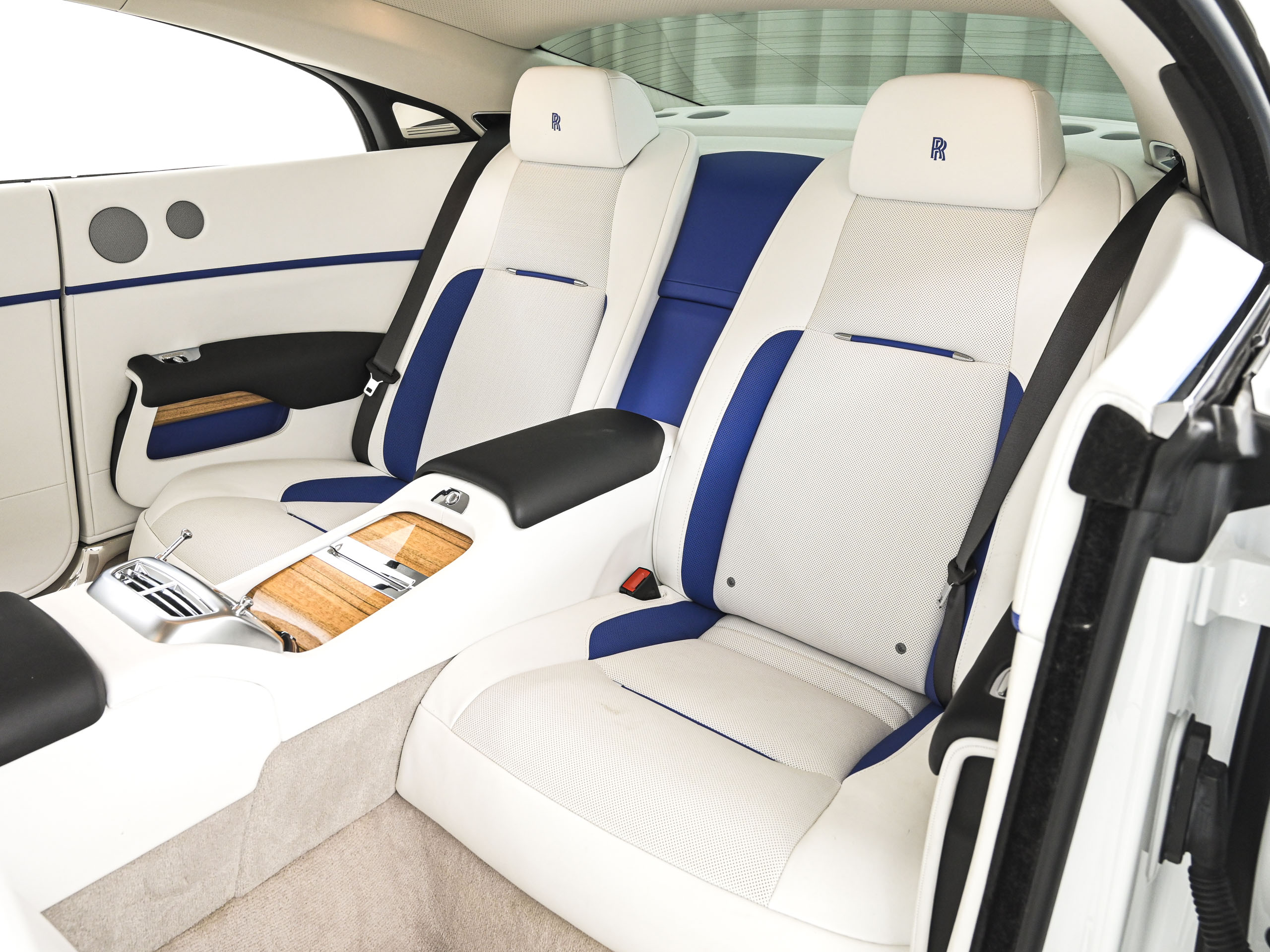 Rolls-Royce Wraith - image 16