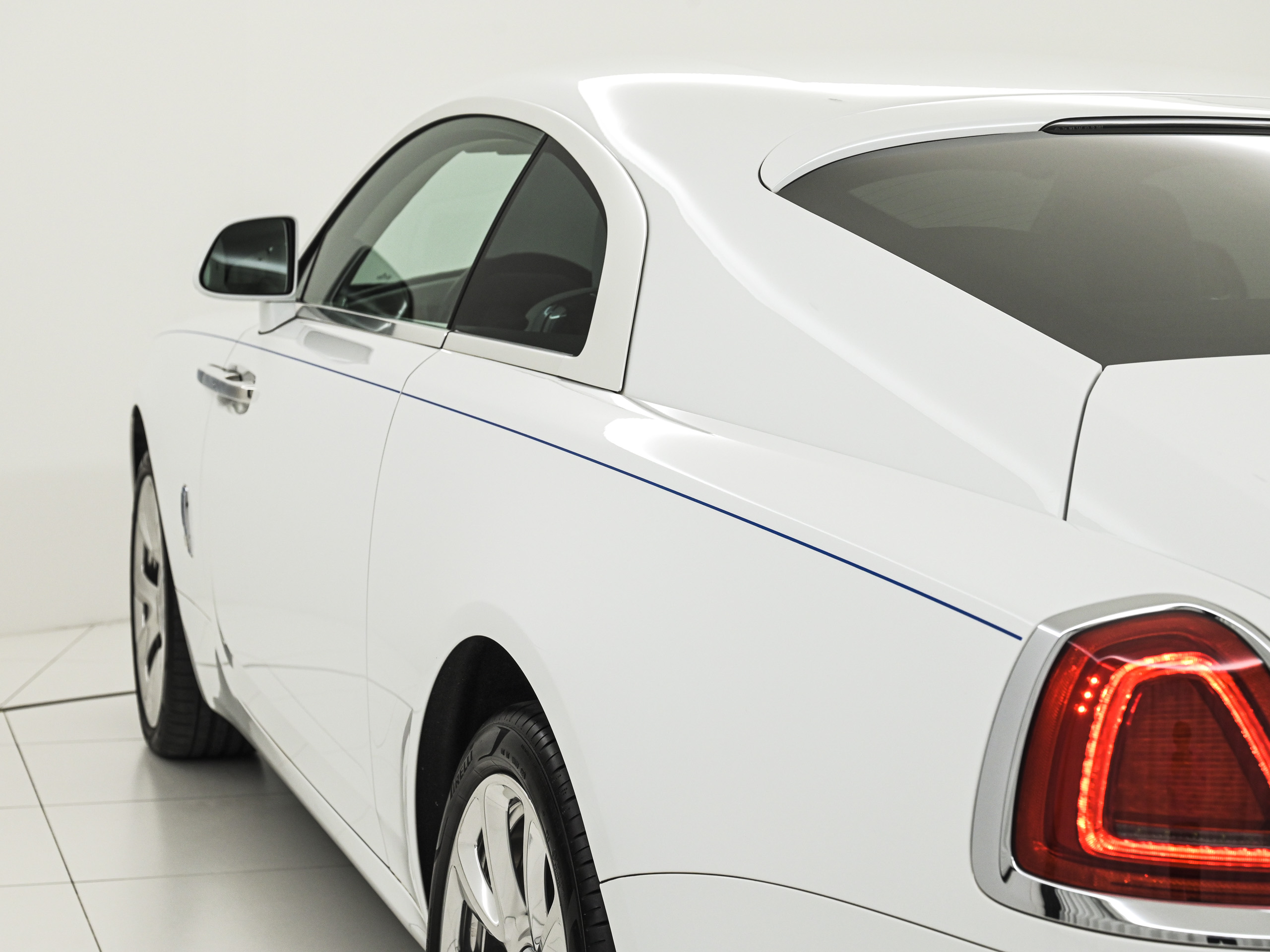 Rolls-Royce Wraith - image 35