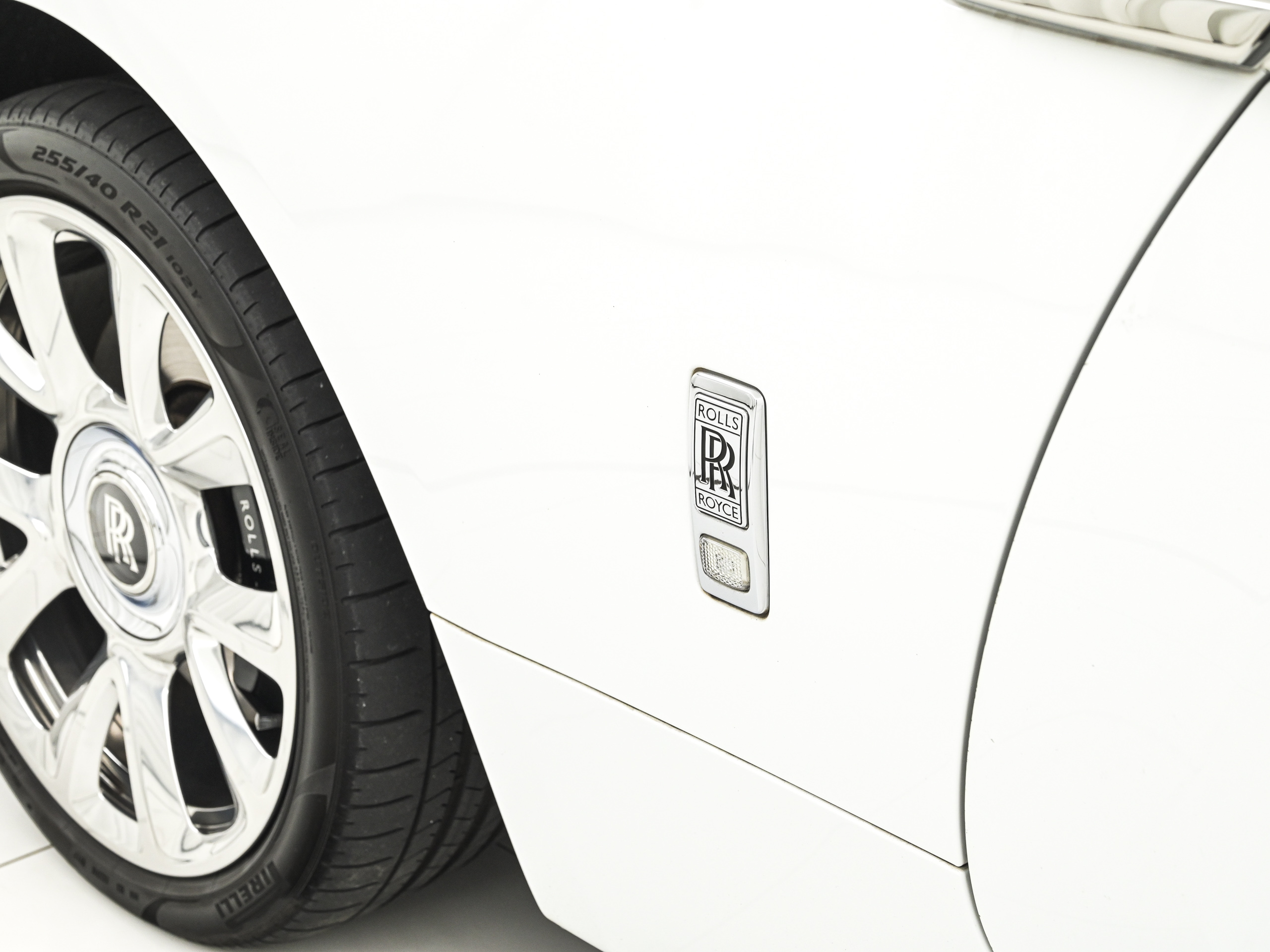 Rolls-Royce Wraith - image 38